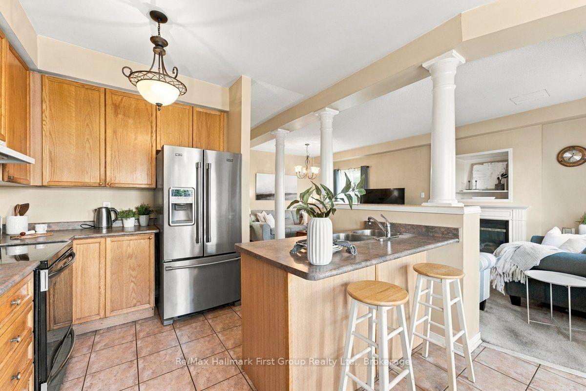 Photo 11 of 120 Point Hope Place, Whitby, Port Whitby — HOMEH