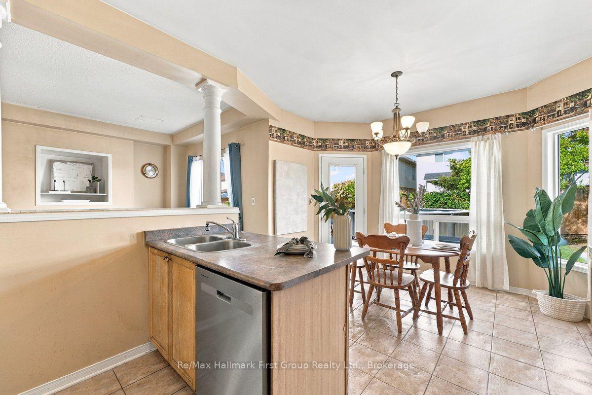 Photo 16 of 120 Point Hope Place, Whitby, Port Whitby — HOMEH