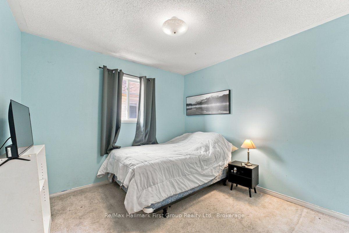 Photo 23 of 120 Point Hope Place, Whitby, Port Whitby — HOMEH