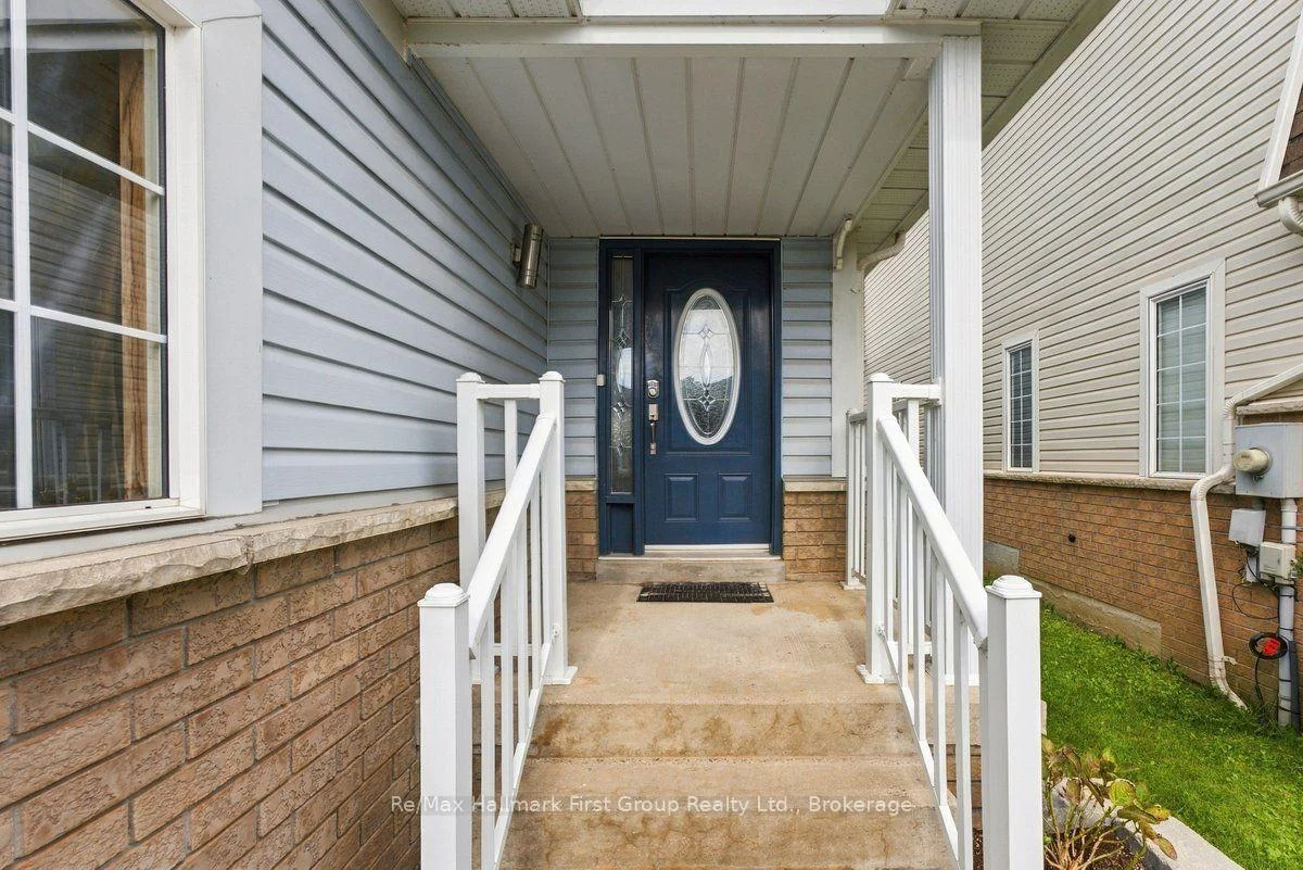 Photo 14 of 120 Point Hope Place, Whitby, Port Whitby — HOMEH