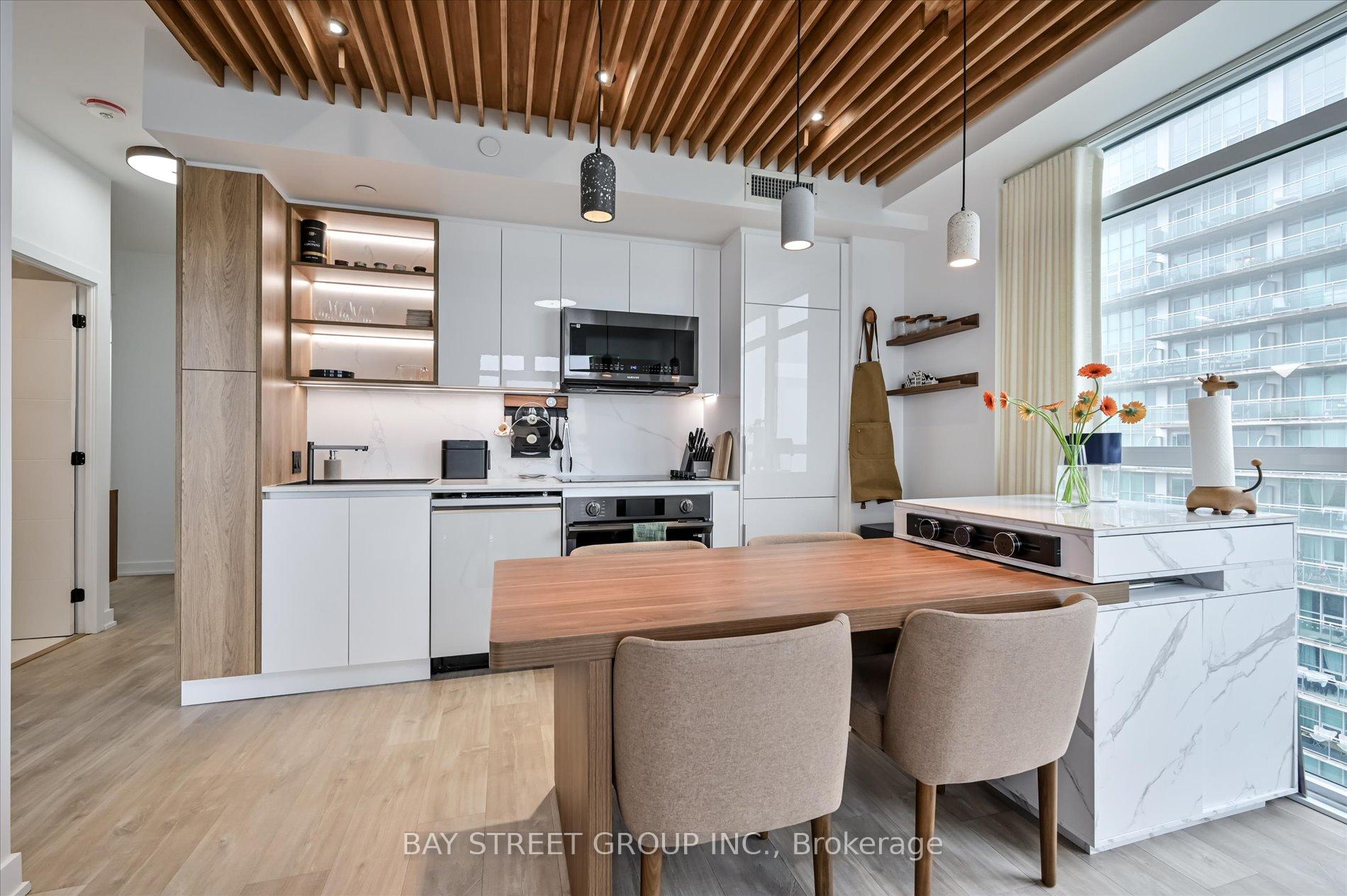 Photo of Unit 1604, 251 Manitoba Street