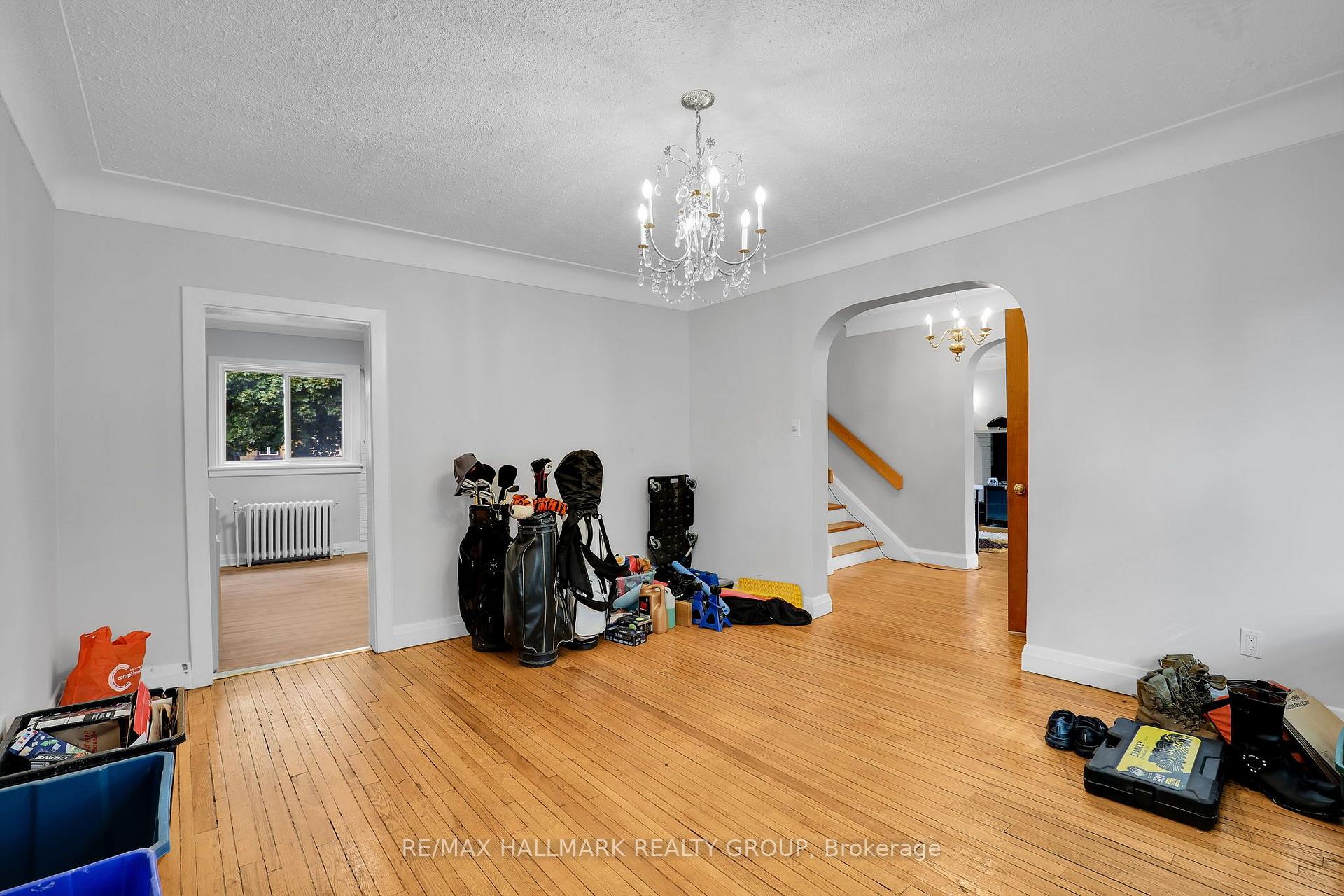 Photo 8 of 310 Mona Avenue, Ottawa, Vanier — HOMEH