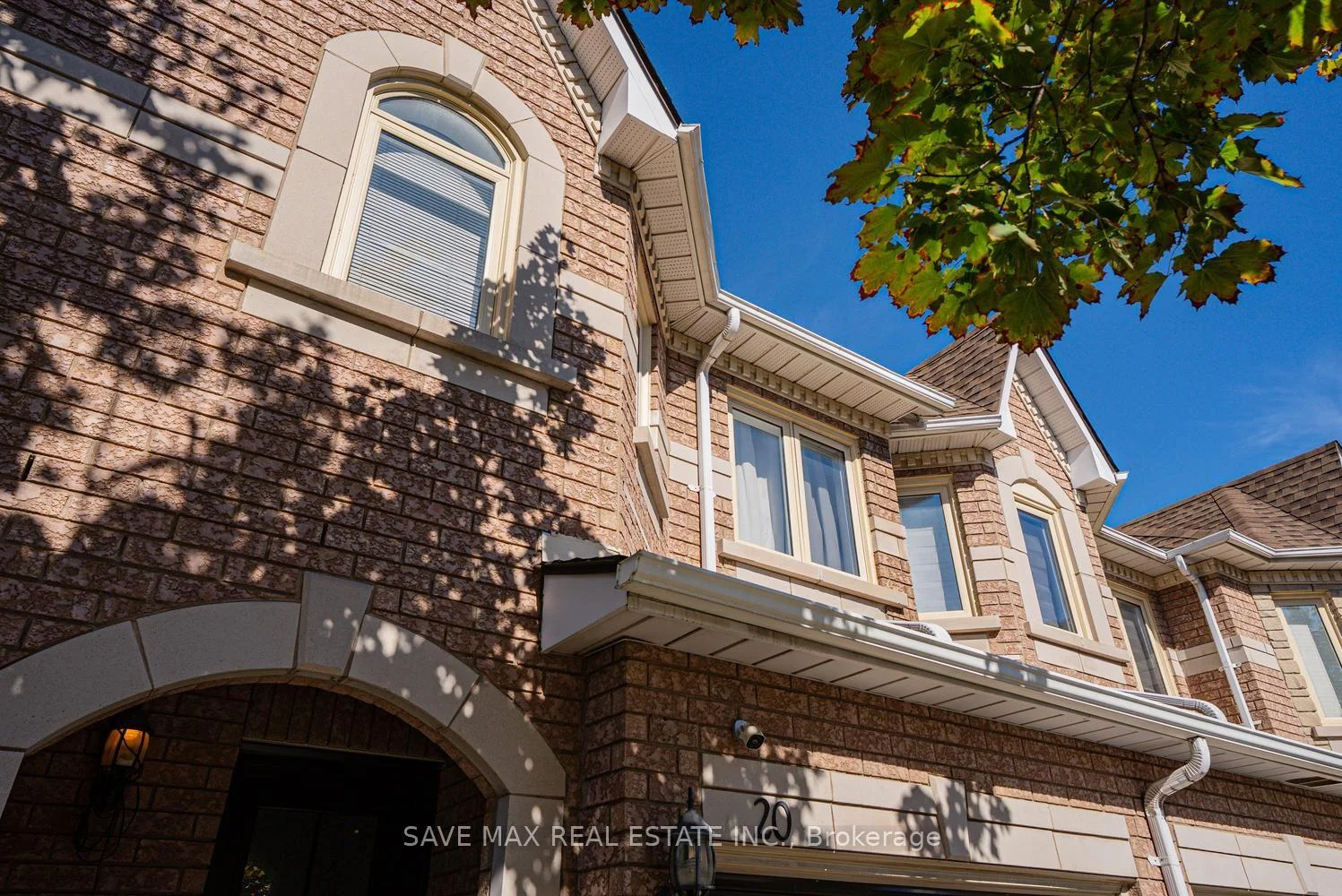 Photo 7 of Unit 20, 455 Apache Court, Mississauga, Hurontario — HOMEH
