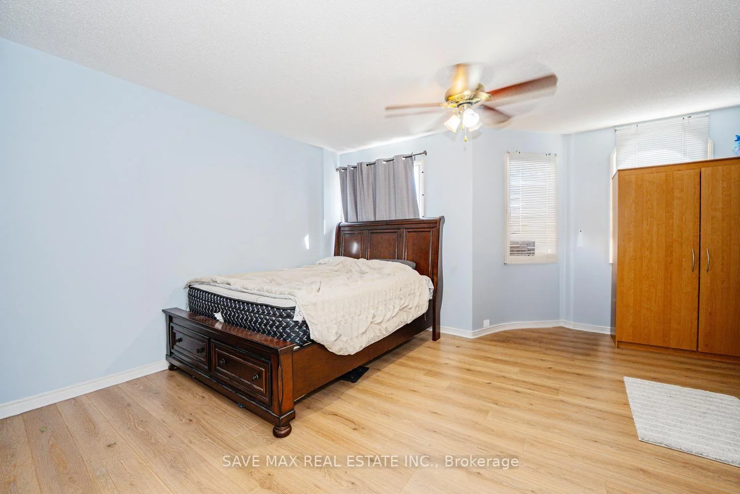 Photo 13 of Unit 20, 455 Apache Court, Mississauga, Hurontario — HOMEH