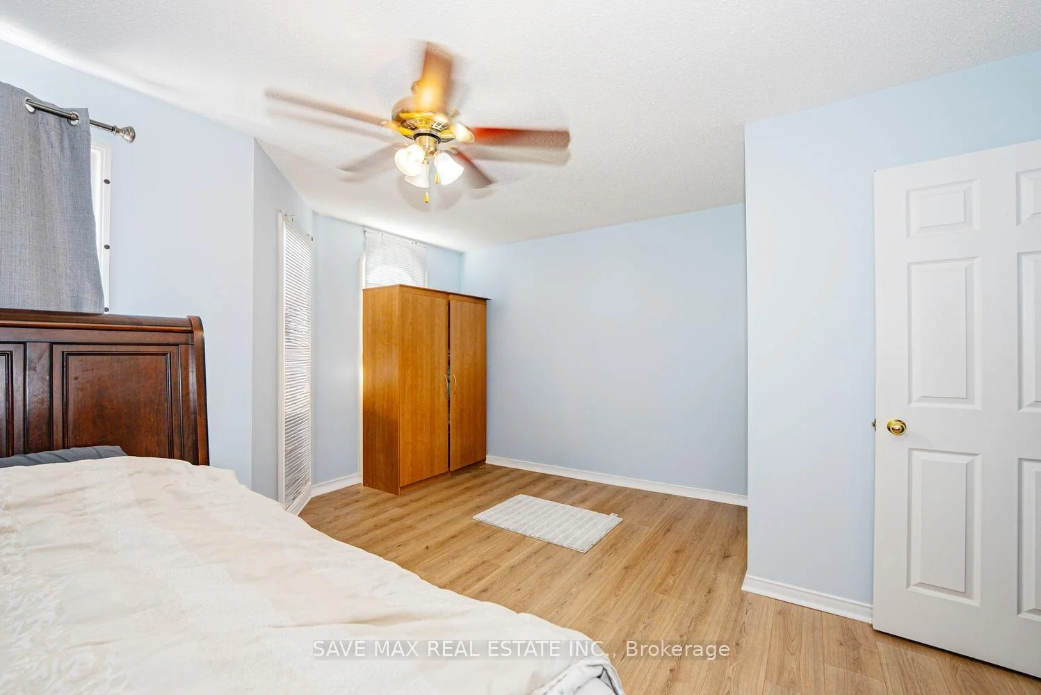 Photo 14 of Unit 20, 455 Apache Court, Mississauga, Hurontario — HOMEH