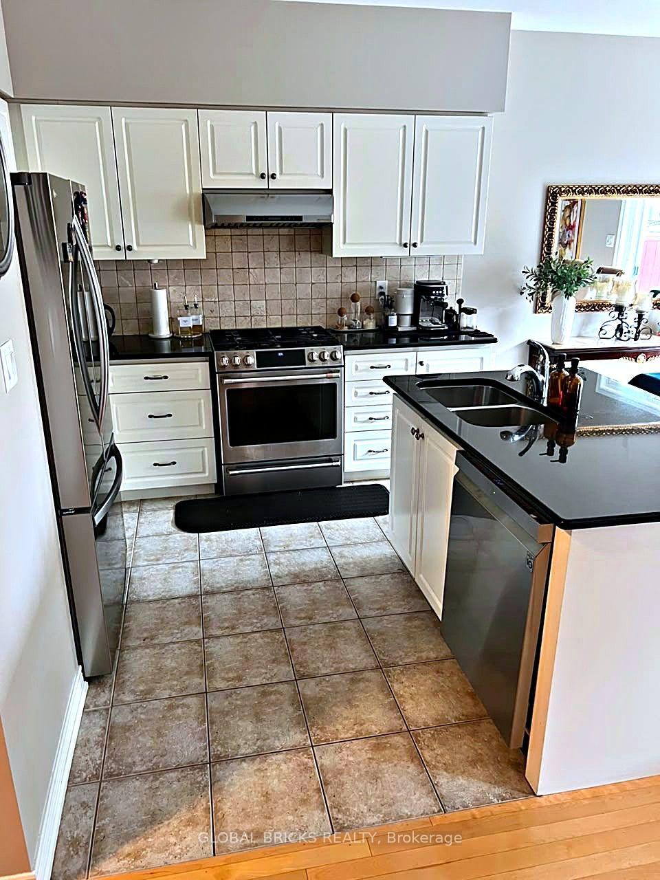 Photo 5 of 4672 Tassie Road, Burlington, Alton — HOMEH