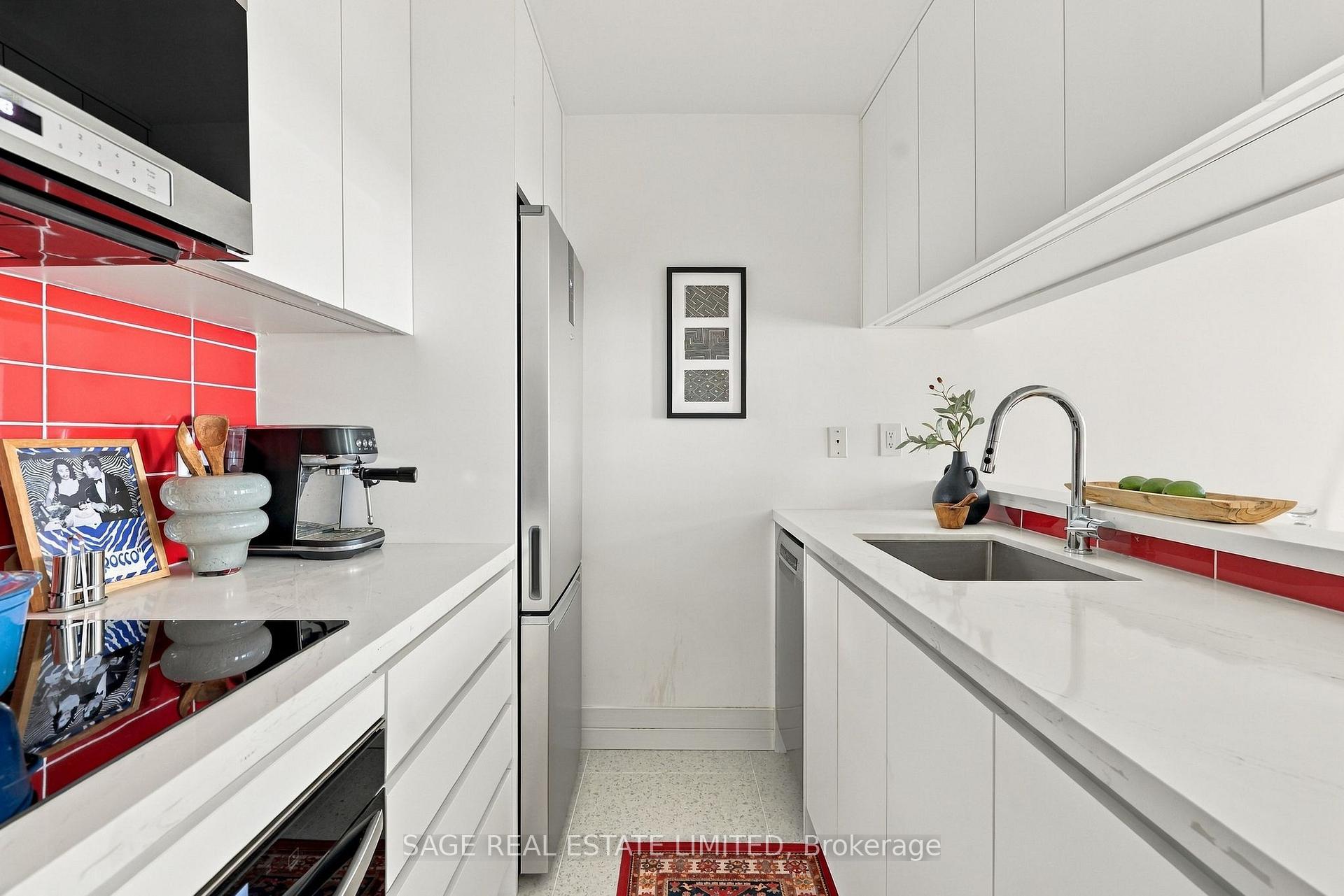 Photo 2 of Unit 313, 222 The Esplanade, Toronto, Waterfront Communities — HOMEH
