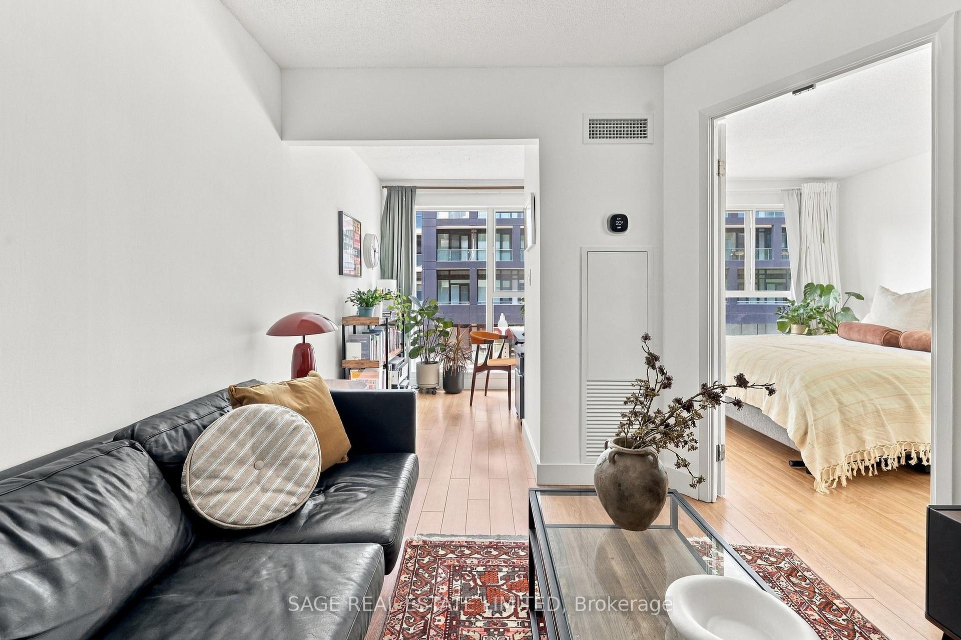 Photo 6 of Unit 313, 222 The Esplanade, Toronto, Waterfront Communities — HOMEH