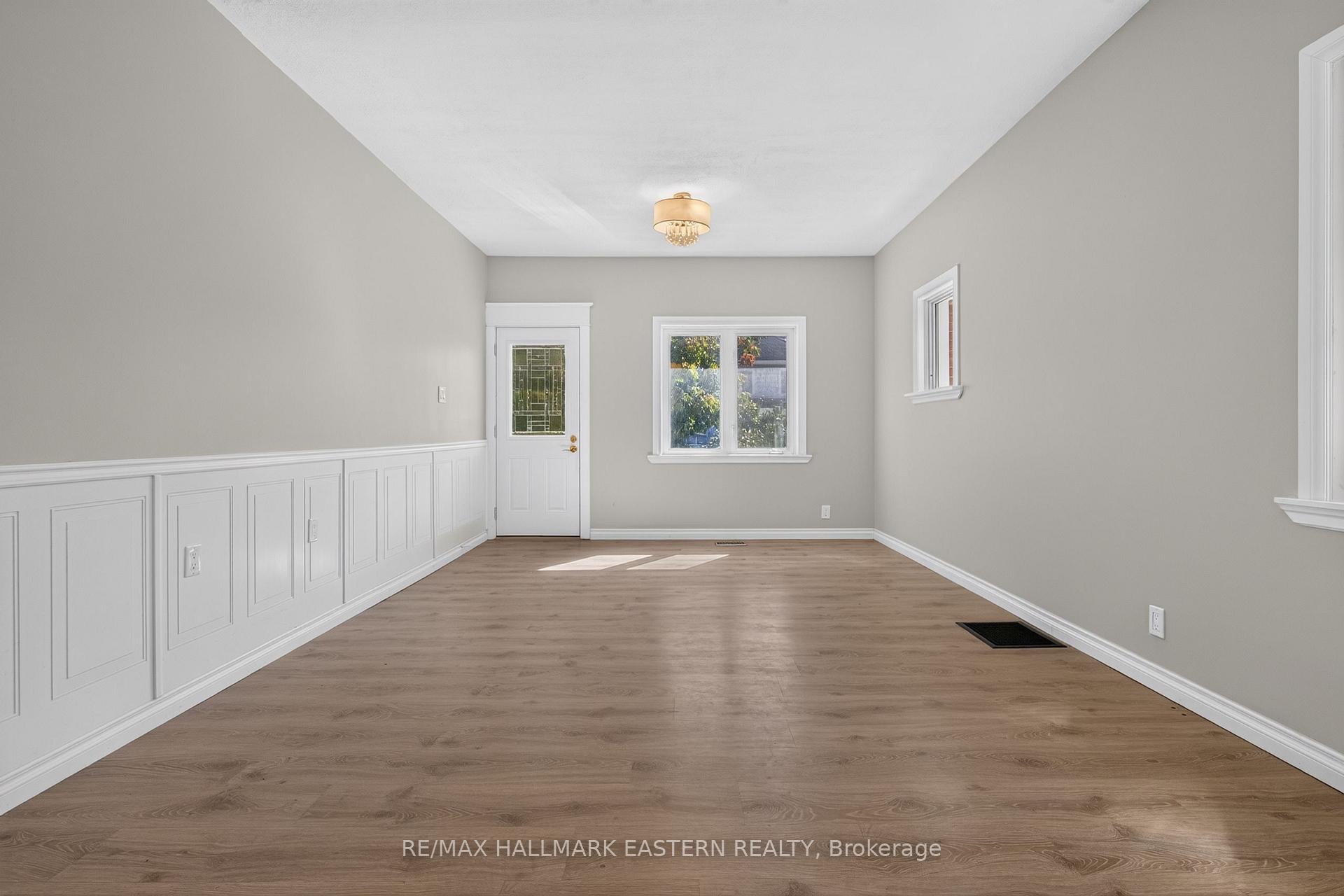 Photo 11 of 164 Prince Street, Peterborough, Town Ward 3 — HOMEH