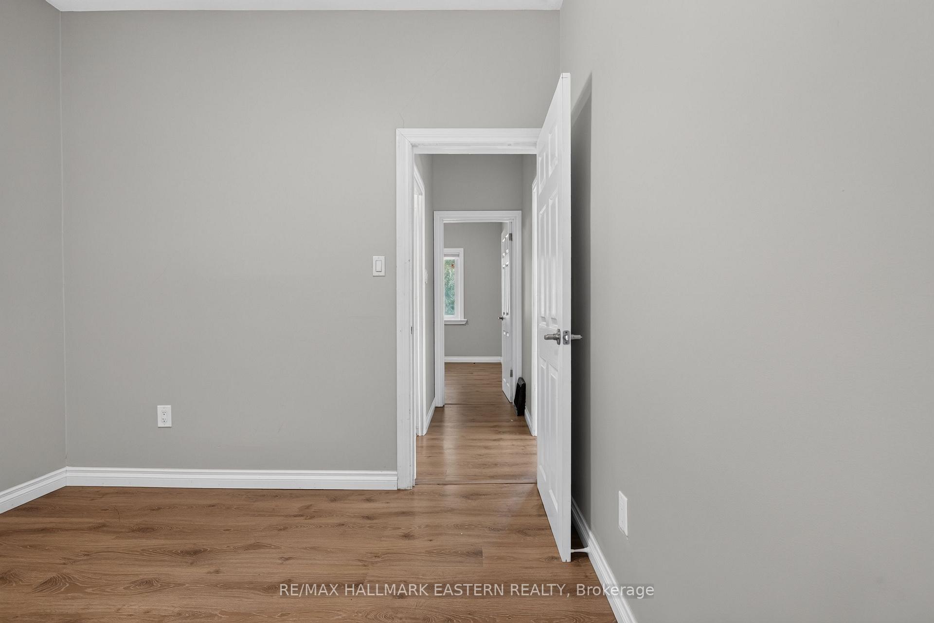 Photo 19 of 164 Prince Street, Peterborough, Town Ward 3 — HOMEH