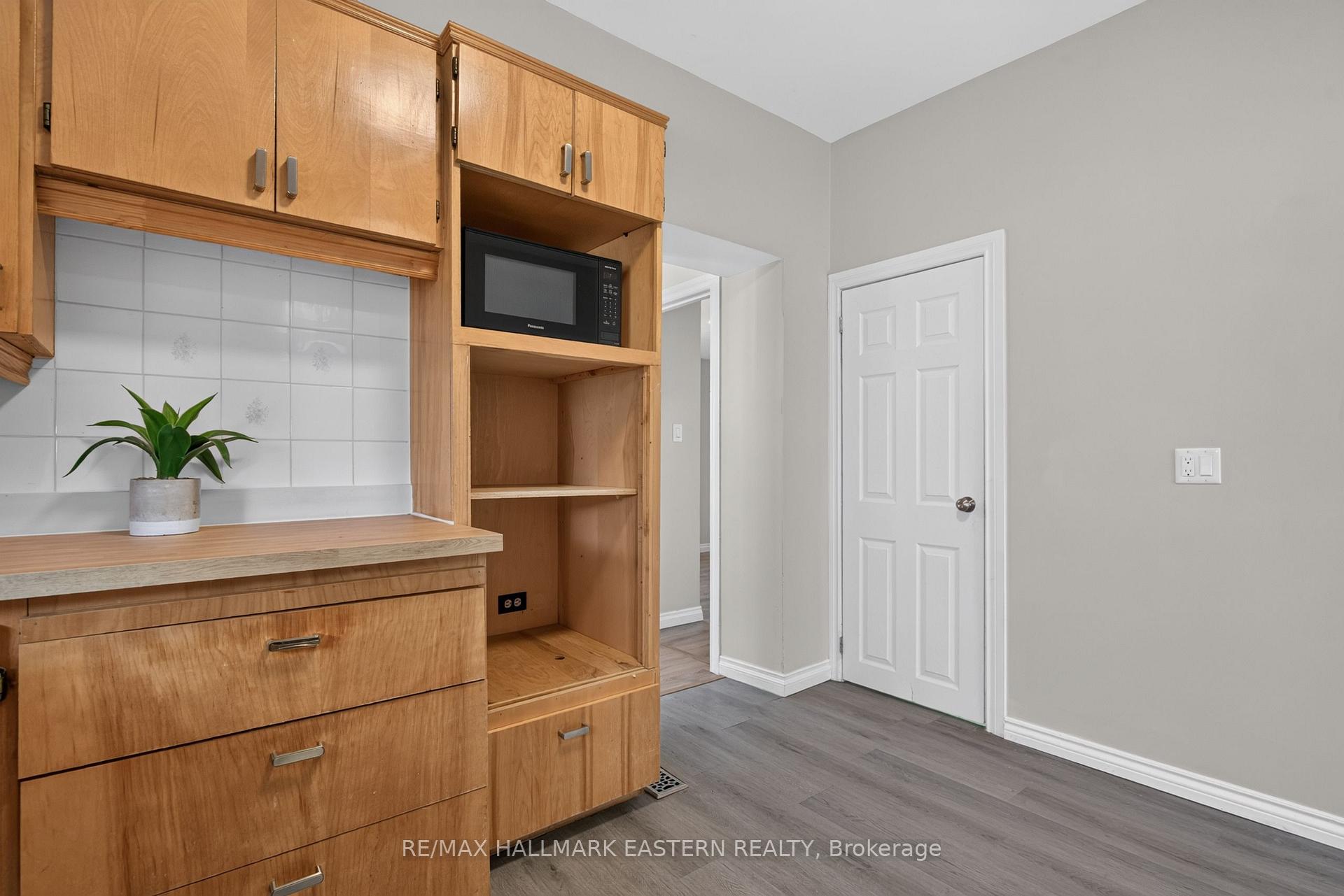 Photo 27 of 164 Prince Street, Peterborough, Town Ward 3 — HOMEH