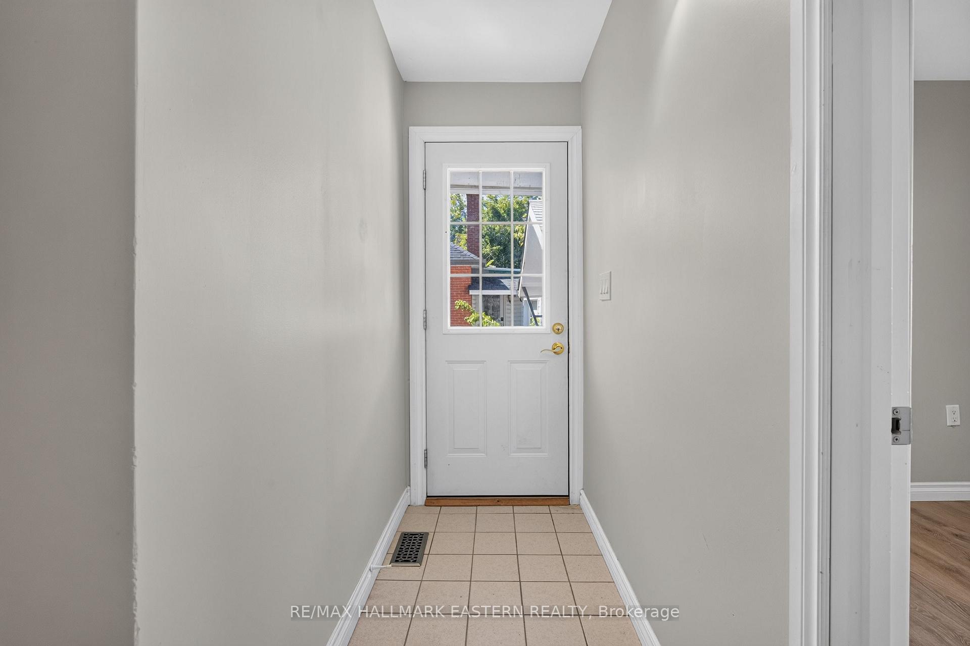 Photo 29 of 164 Prince Street, Peterborough, Town Ward 3 — HOMEH