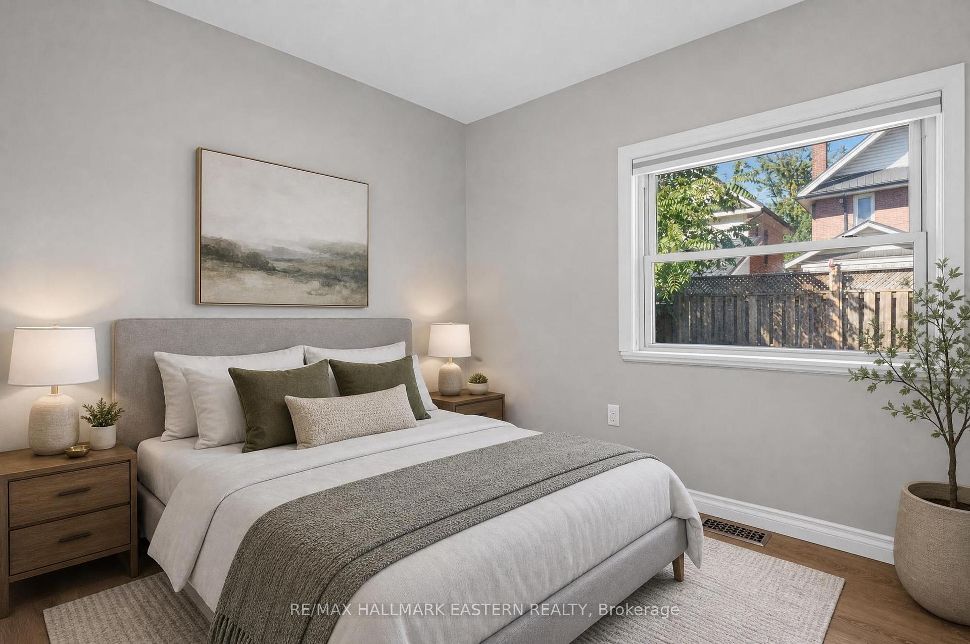 Photo 32 of 164 Prince Street, Peterborough, Town Ward 3 — HOMEH