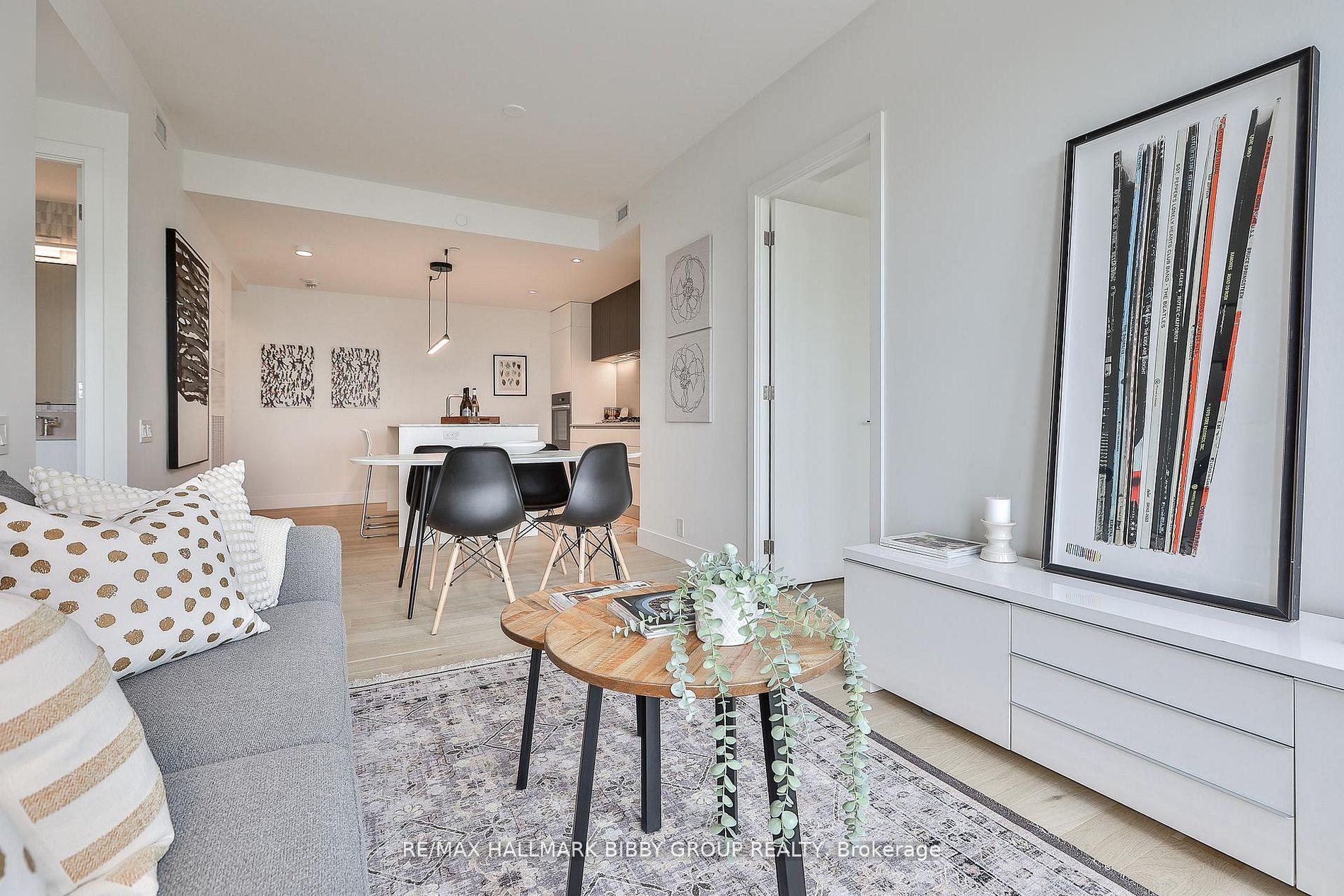 Photo 5 of Unit 409, 1414 Bayview Avenue, Toronto, Mount Pleasant East — HOMEH