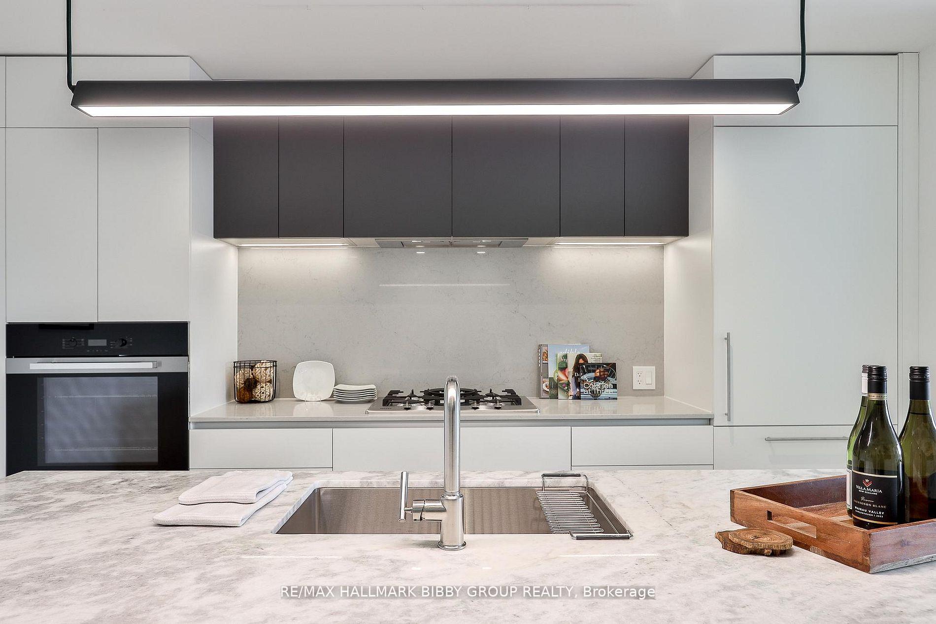 Photo 13 of Unit 409, 1414 Bayview Avenue, Toronto, Mount Pleasant East — HOMEH