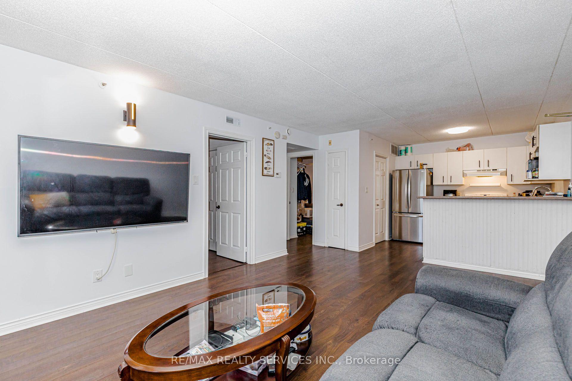 Photo 14 of Unit 310, 4005 Kilmer Drive, Burlington, Tansley — HOMEH