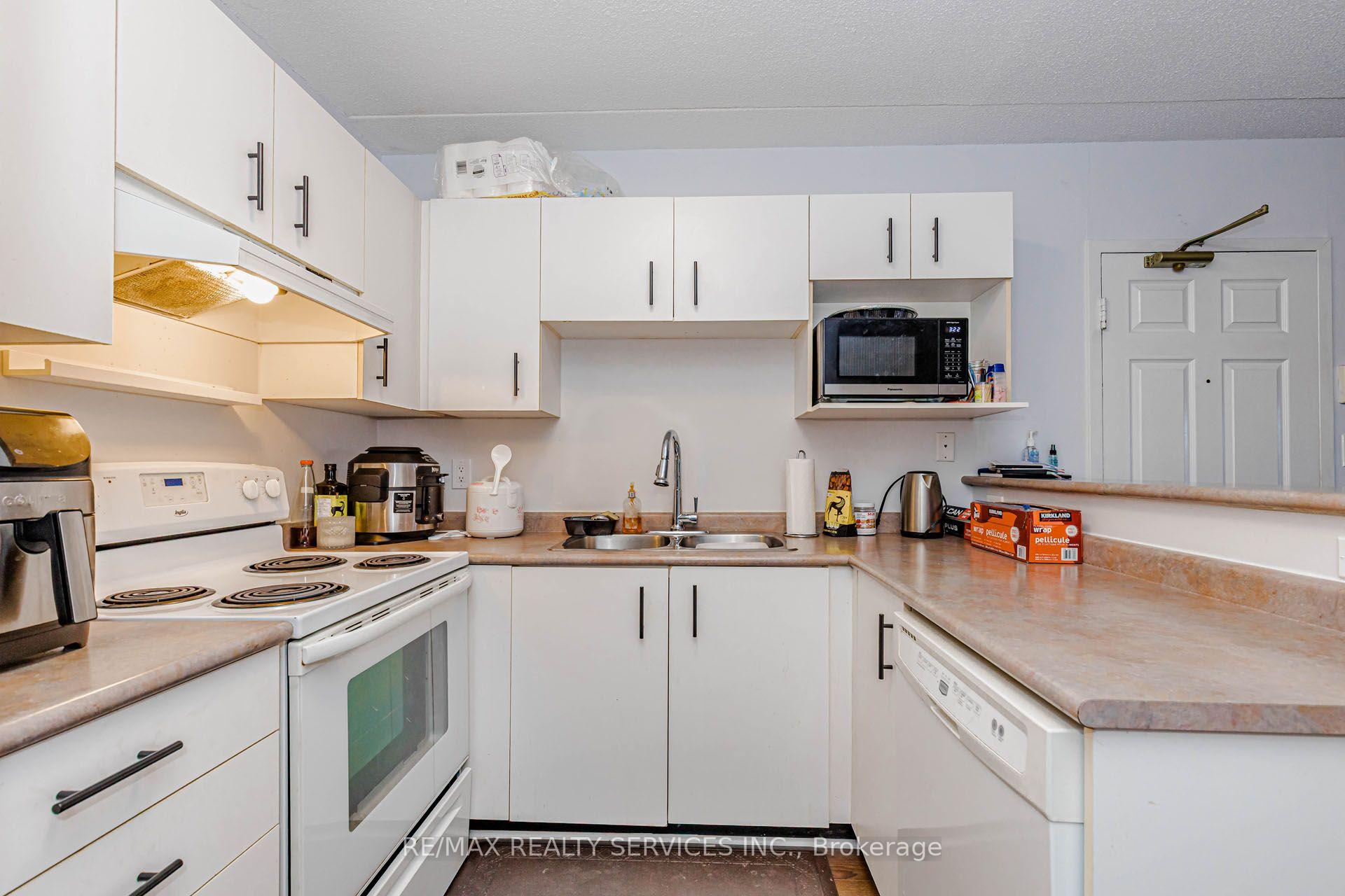 Photo 21 of Unit 310, 4005 Kilmer Drive, Burlington, Tansley — HOMEH
