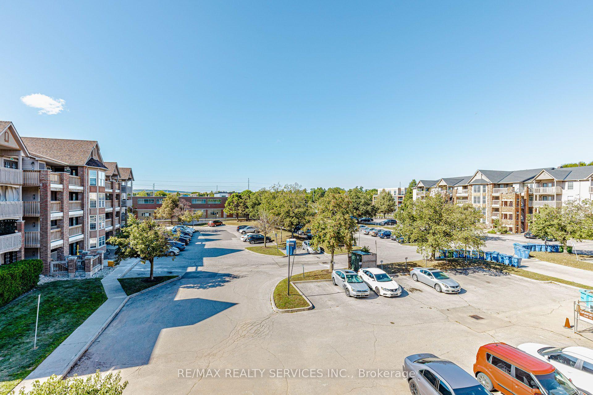 Photo 35 of Unit 310, 4005 Kilmer Drive, Burlington, Tansley — HOMEH