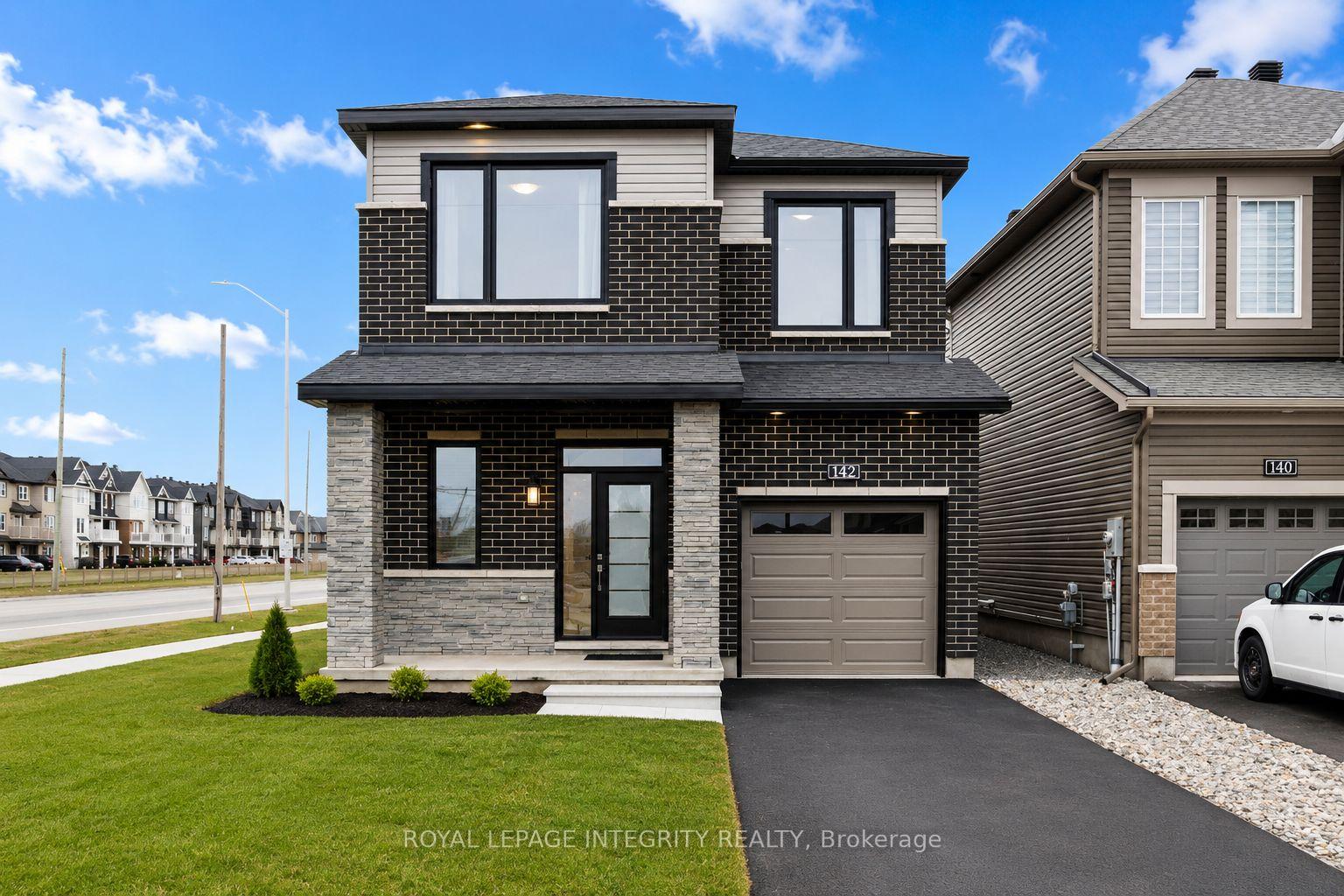 Photo of 142 Shallow Pond Place E