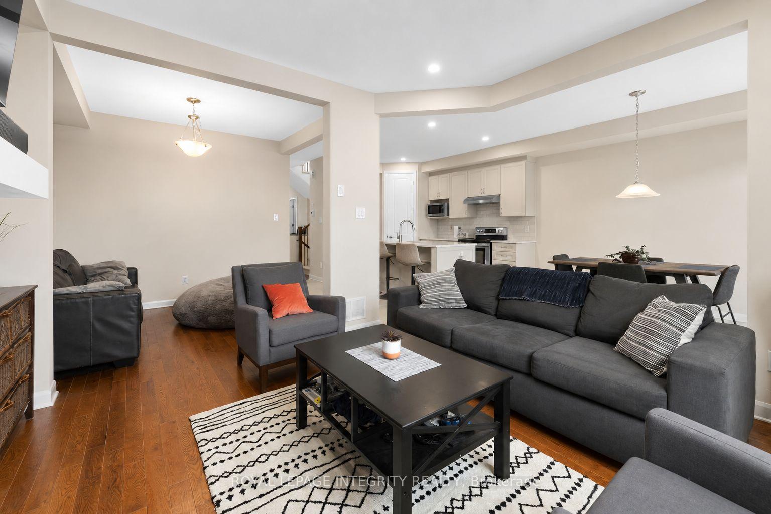 Photo 6 of 142 Shallow Pond Place E, Ottawa, Avalon East — HOMEH