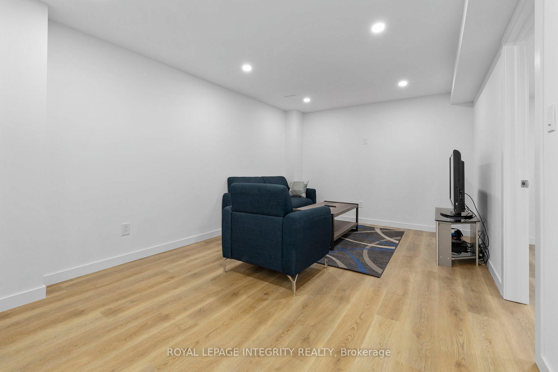 Photo 16 of 142 Shallow Pond Place E, Ottawa, Avalon East — HOMEH