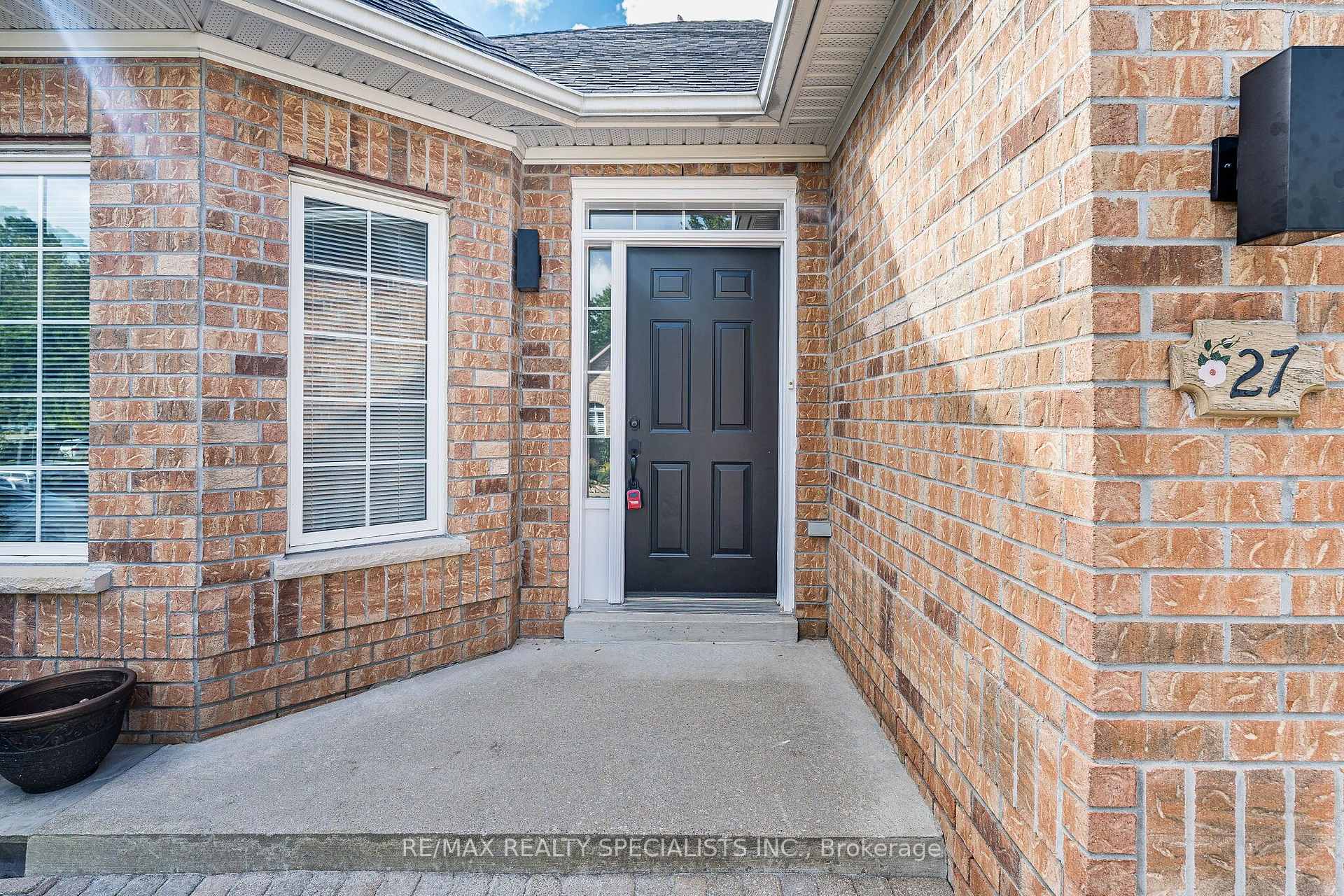 Photo 4 of 27 Nailsworth Crescent, Caledon, Caledon East — HOMEH