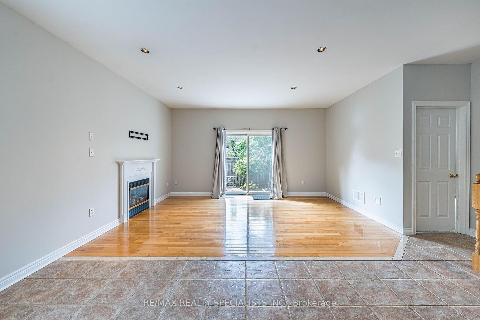 Photo 12 of 27 Nailsworth Crescent, Caledon, Caledon East — HOMEH
