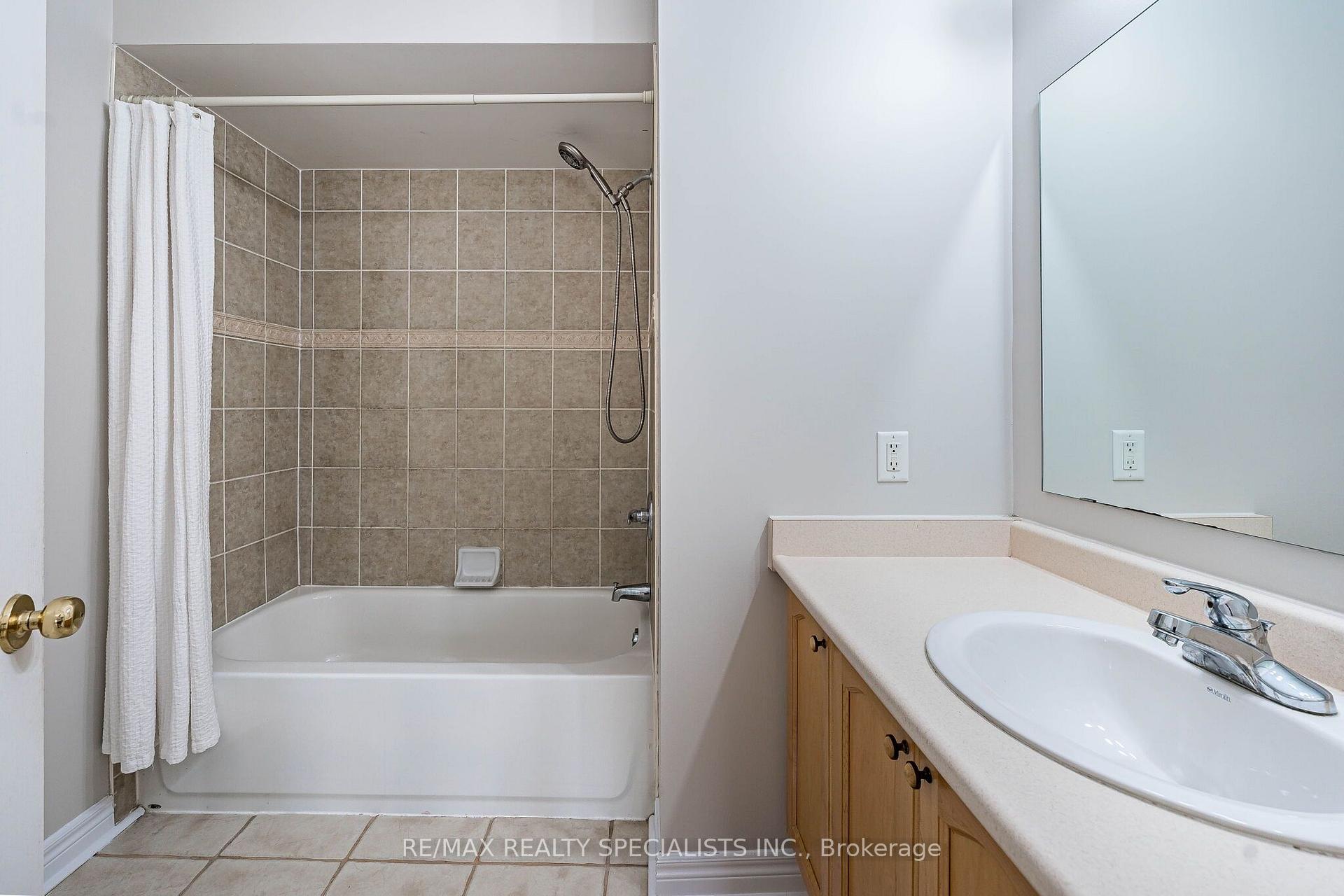 Photo 22 of 27 Nailsworth Crescent, Caledon, Caledon East — HOMEH
