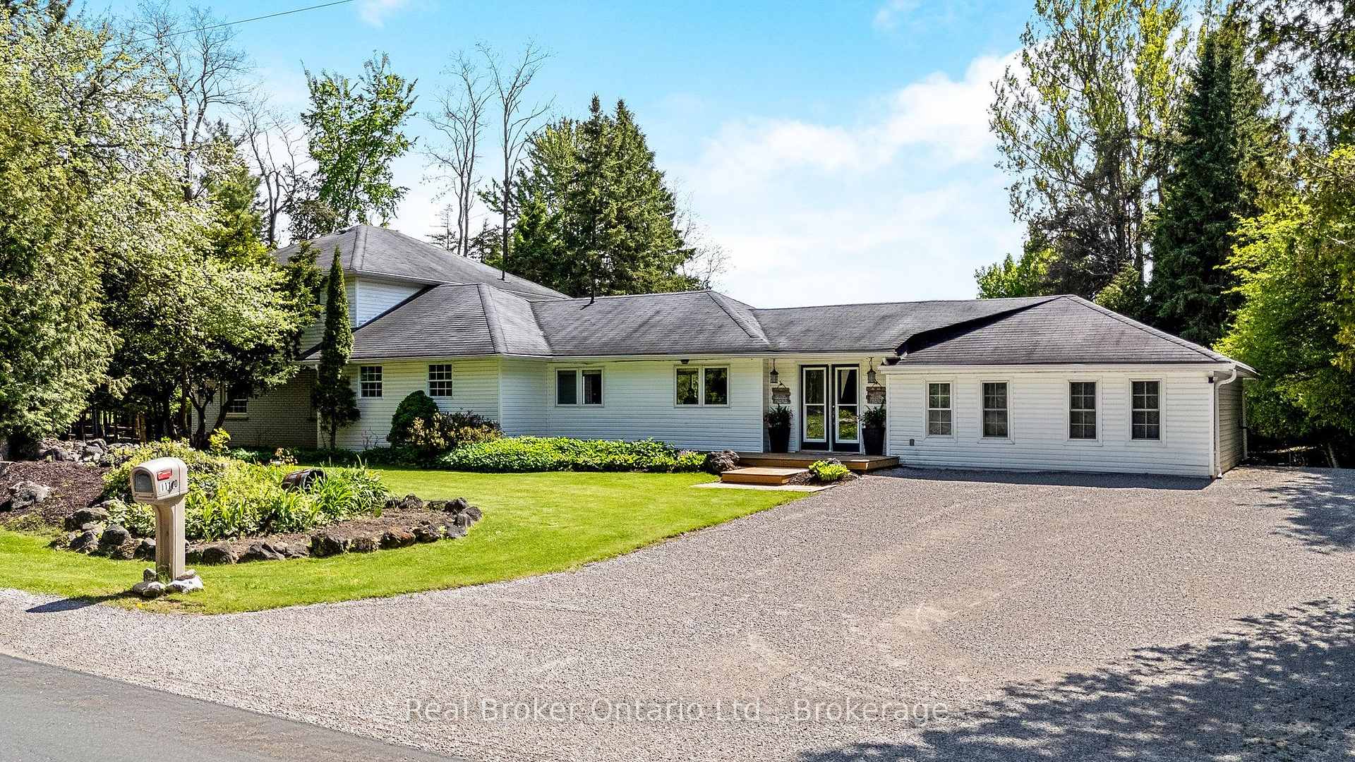 Photo 2 of 11170 Fifth Line, Milton, Rural Nassagaweya — HOMEH