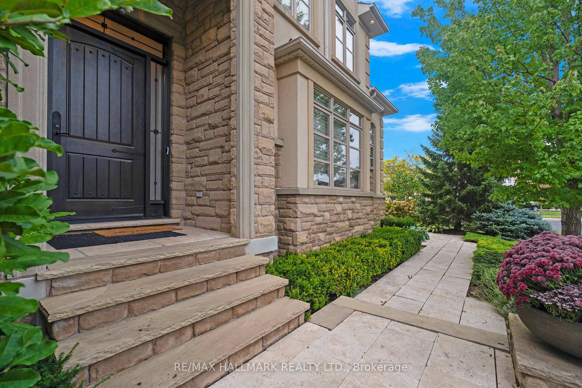 Photo 4 of 3458 Skipton Lane, Oakville, Bronte Creek — HOMEH