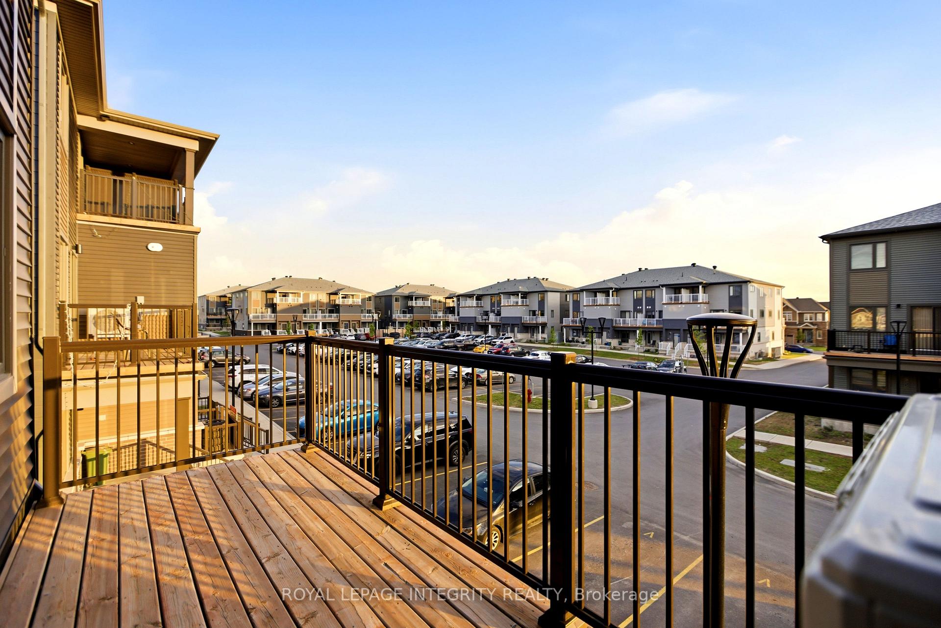 Photo 11 of 302 Parnian Private, Ottawa, Barrhaven - Half Moon Bay — HOMEH