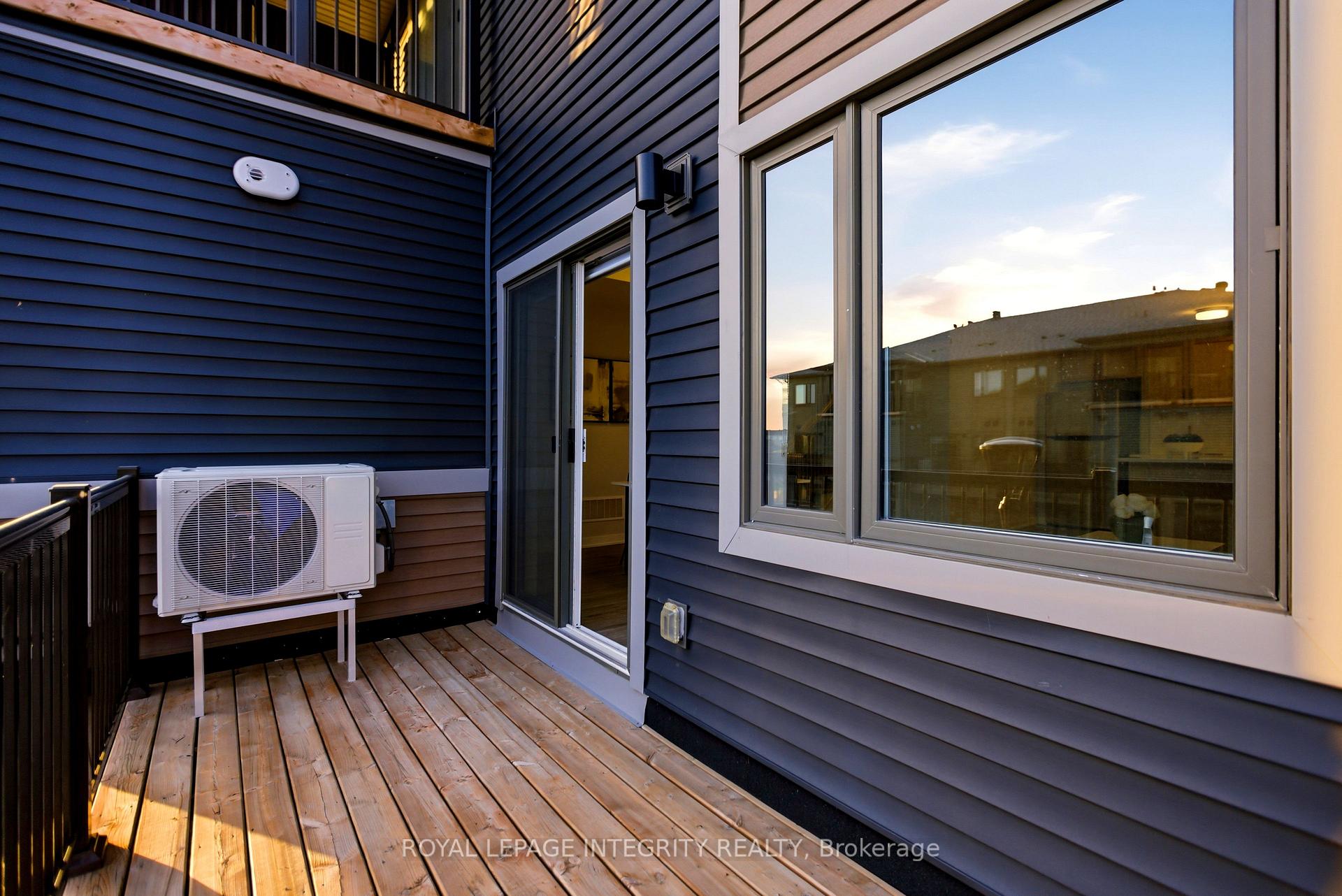 Photo 12 of 302 Parnian Private, Ottawa, Barrhaven - Half Moon Bay — HOMEH