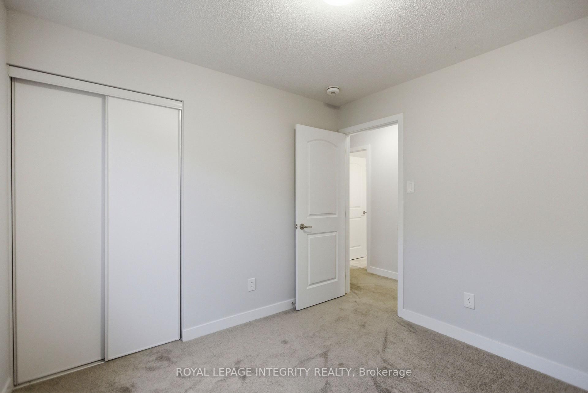 Photo 20 of 302 Parnian Private, Ottawa, Barrhaven - Half Moon Bay — HOMEH