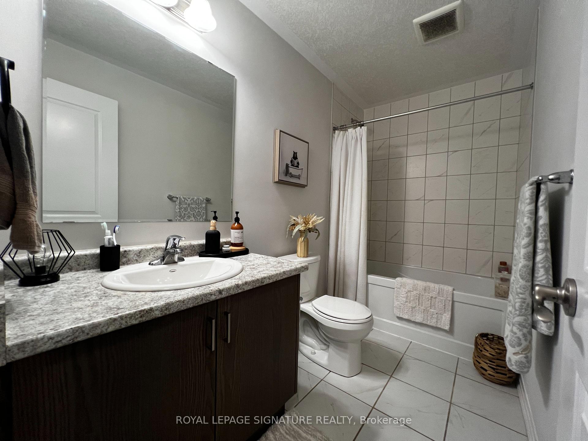 Photo 11 of Unit 89, 25 Isherwood Avenue, Cambridge, Galt City Centre — HOMEH