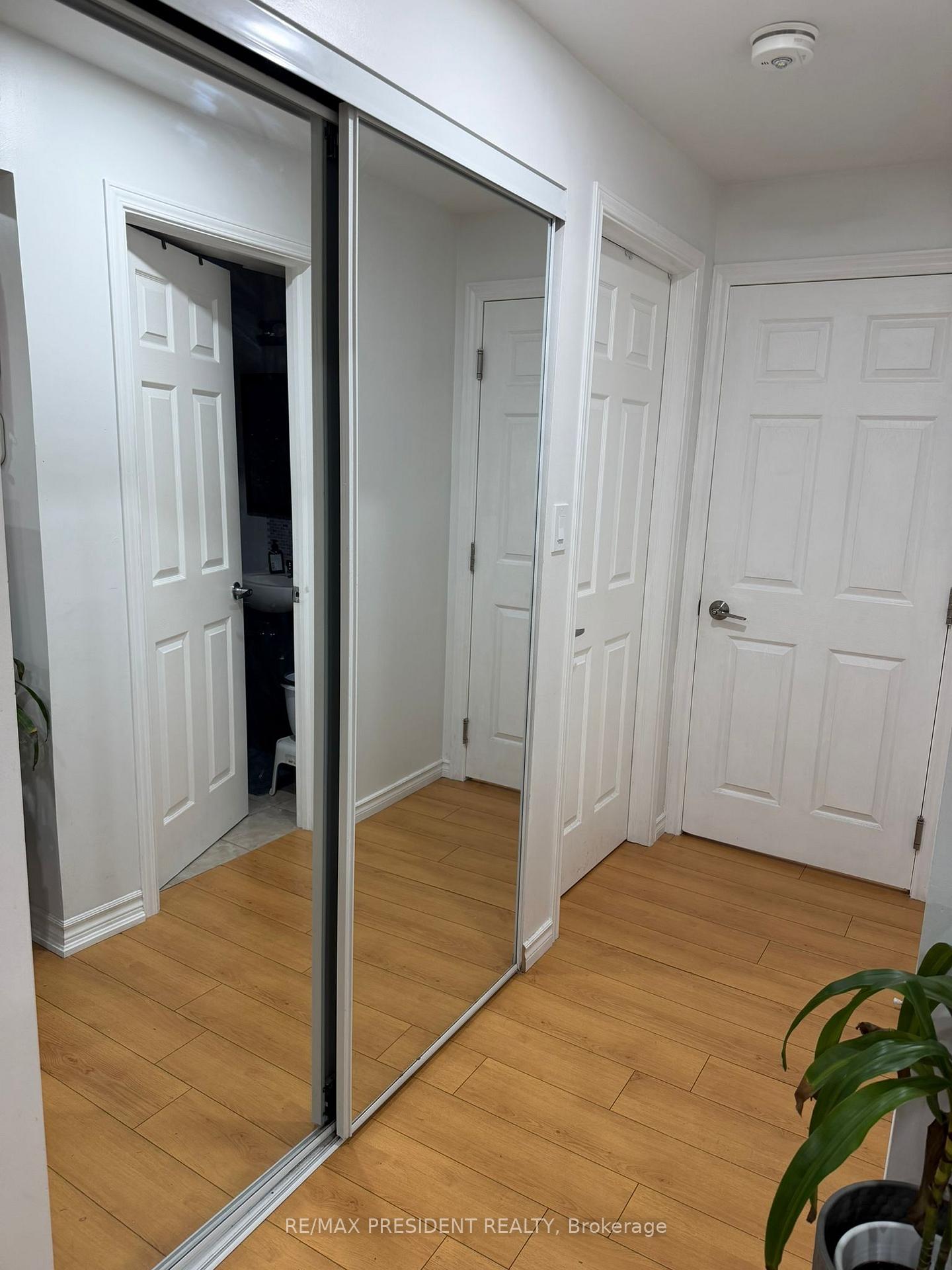 Photo 2 of 214 Blair Creek Drive, Kitchener, Doon South — HOMEH