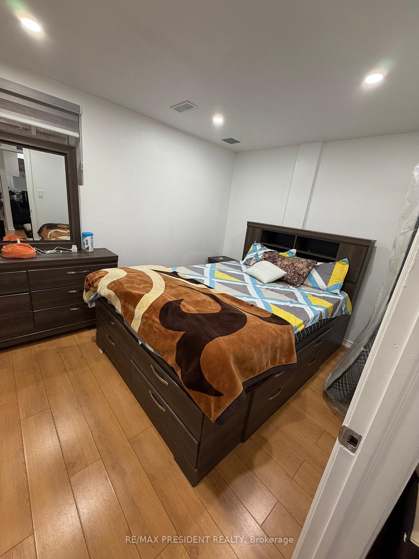 Photo 17 of 214 Blair Creek Drive, Kitchener, Doon South — HOMEH