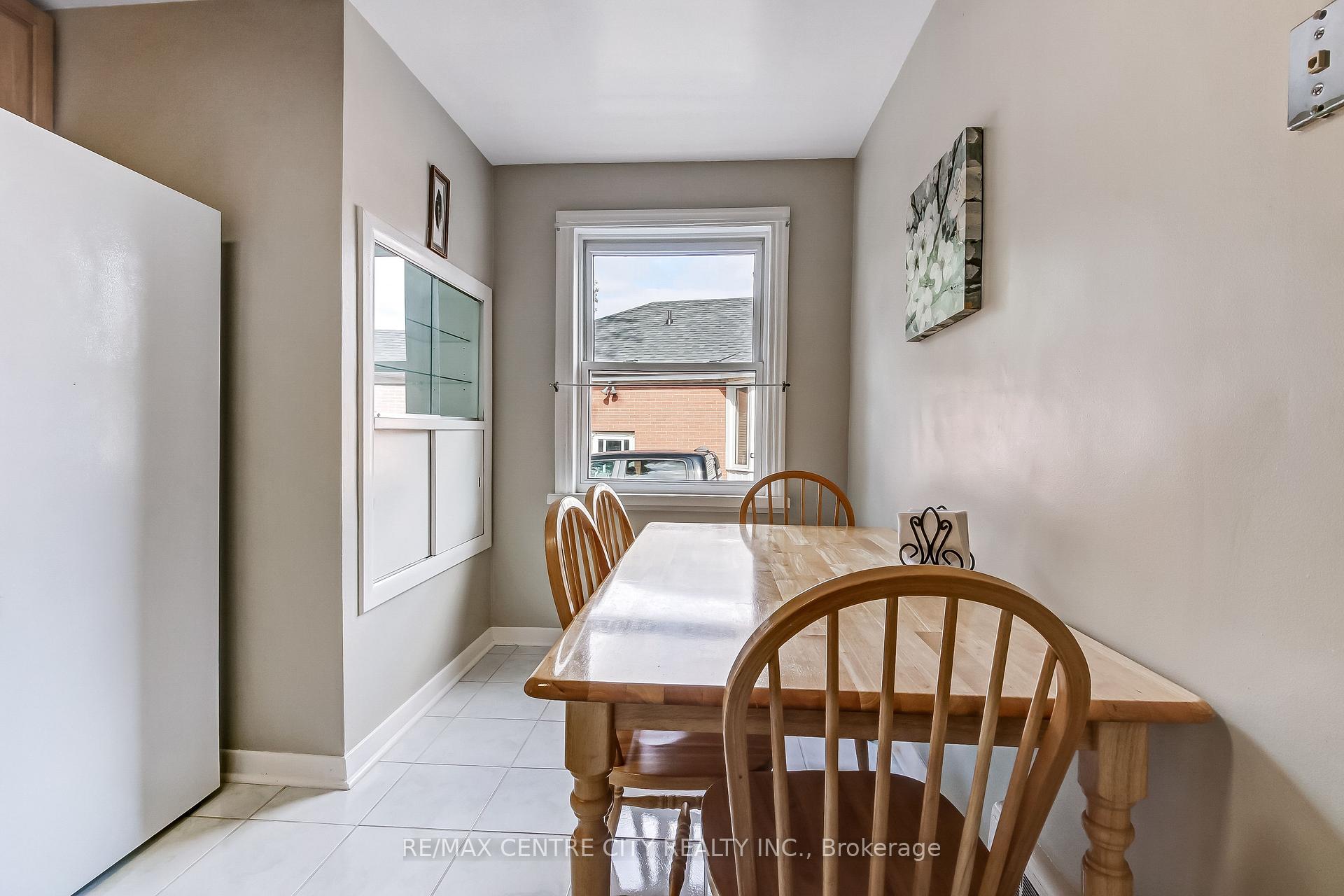 Photo 6 of 51 Stevenson Avenue, London, East N — HOMEH