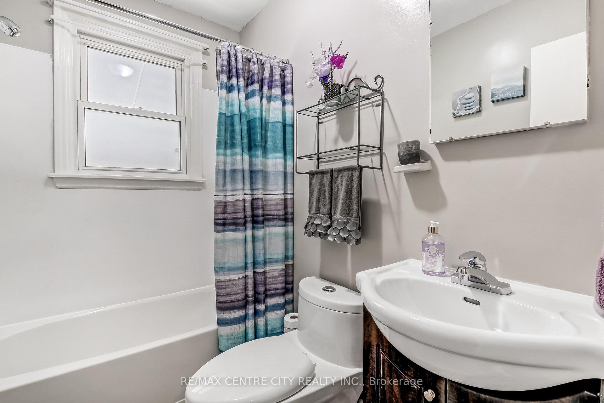 Photo 11 of 51 Stevenson Avenue, London, East N — HOMEH