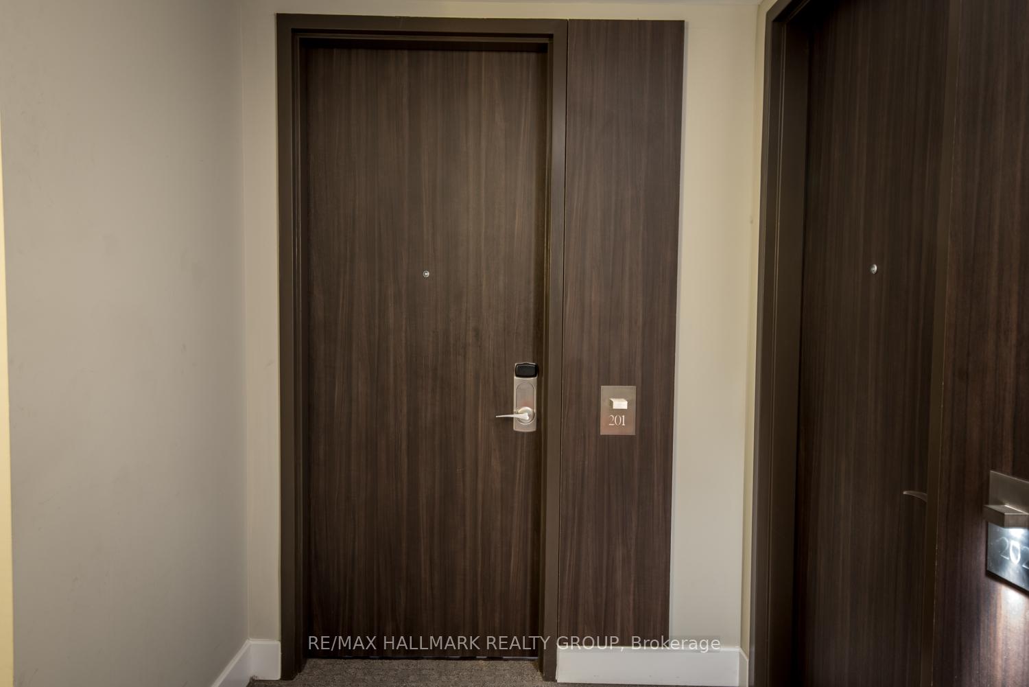 Photo 4 of Unit 201, 300 Lisgar Street, Ottawa, Ottawa Centre — HOMEH