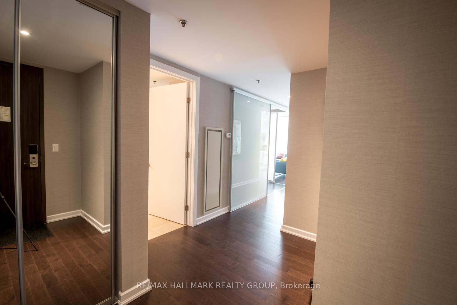 Photo 5 of Unit 201, 300 Lisgar Street, Ottawa, Ottawa Centre — HOMEH