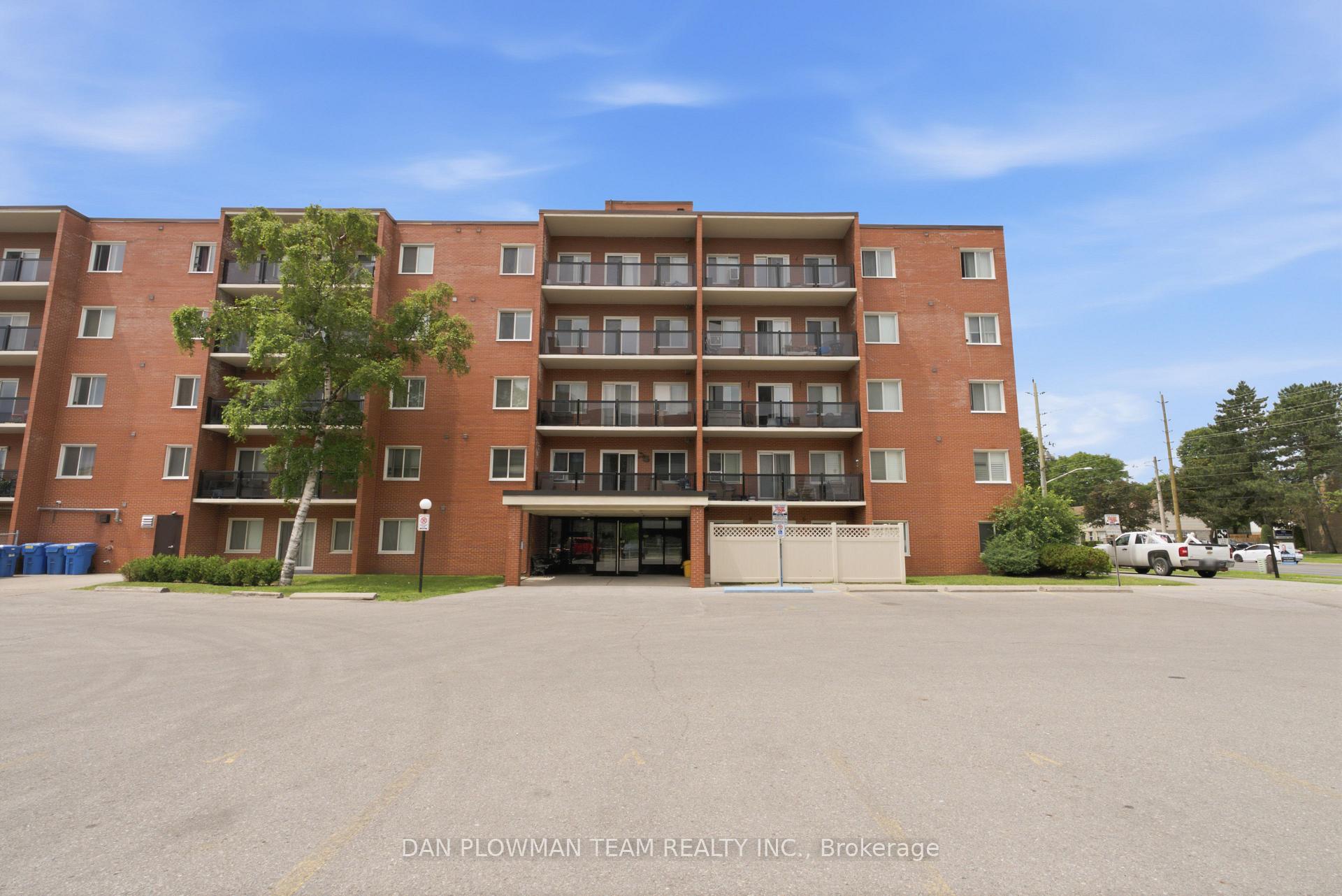 Photo of Unit 204, 131 Taunton Road E
