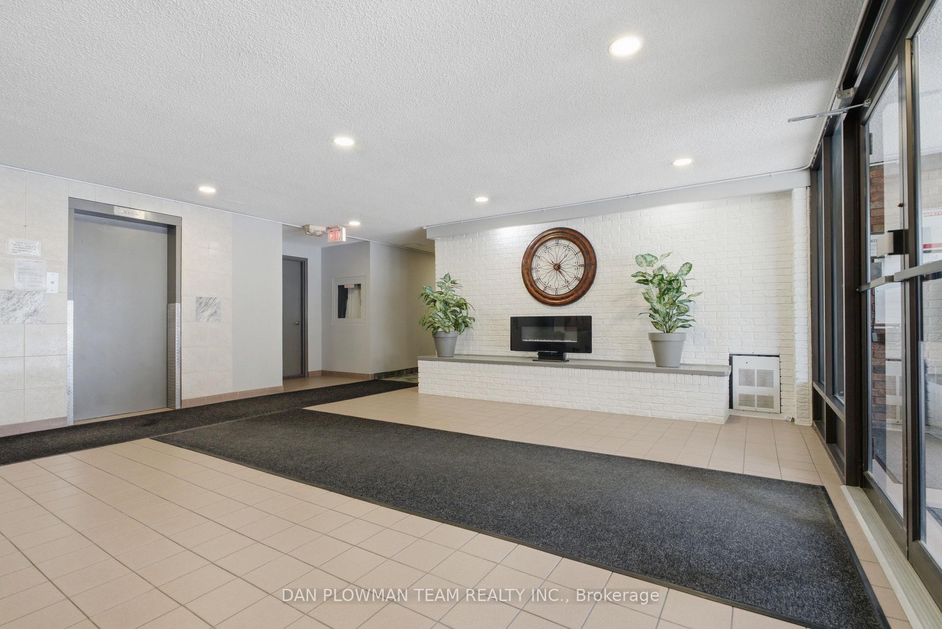 Photo 4 of Unit 204, 131 Taunton Road E, Oshawa, Centennial — HOMEH