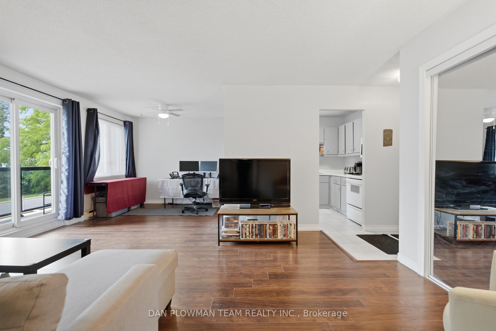 Photo 7 of Unit 204, 131 Taunton Road E, Oshawa, Centennial — HOMEH