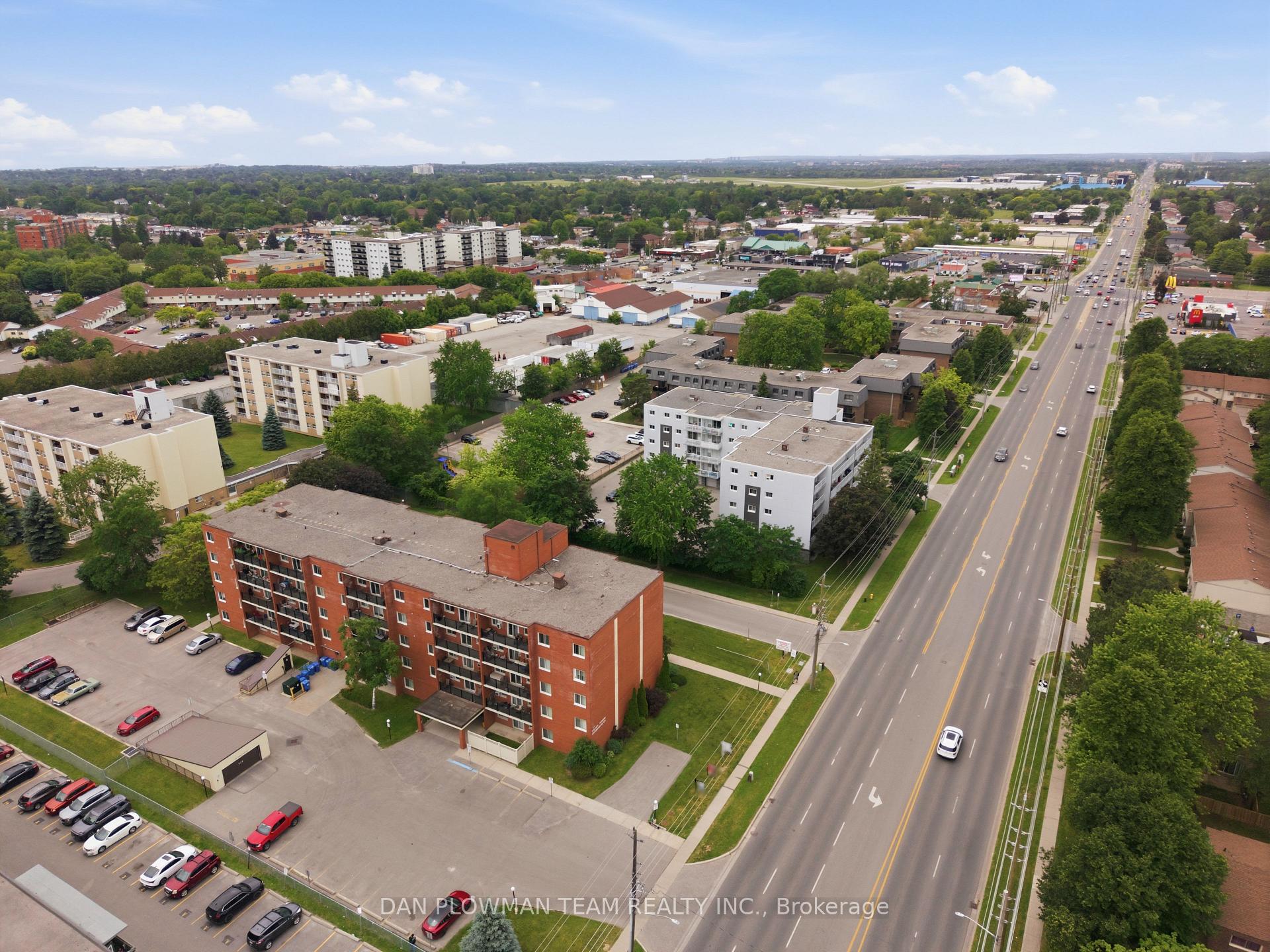 Photo 31 of Unit 204, 131 Taunton Road E, Oshawa, Centennial — HOMEH