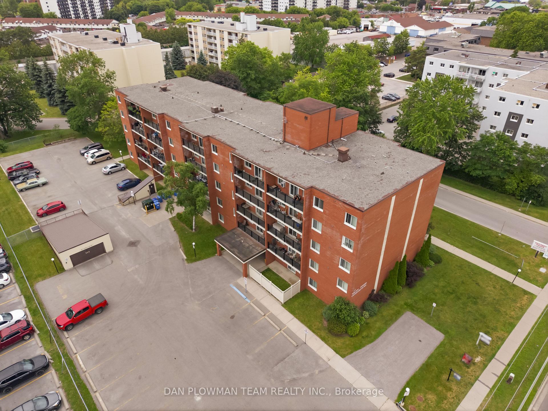 Photo 32 of Unit 204, 131 Taunton Road E, Oshawa, Centennial — HOMEH