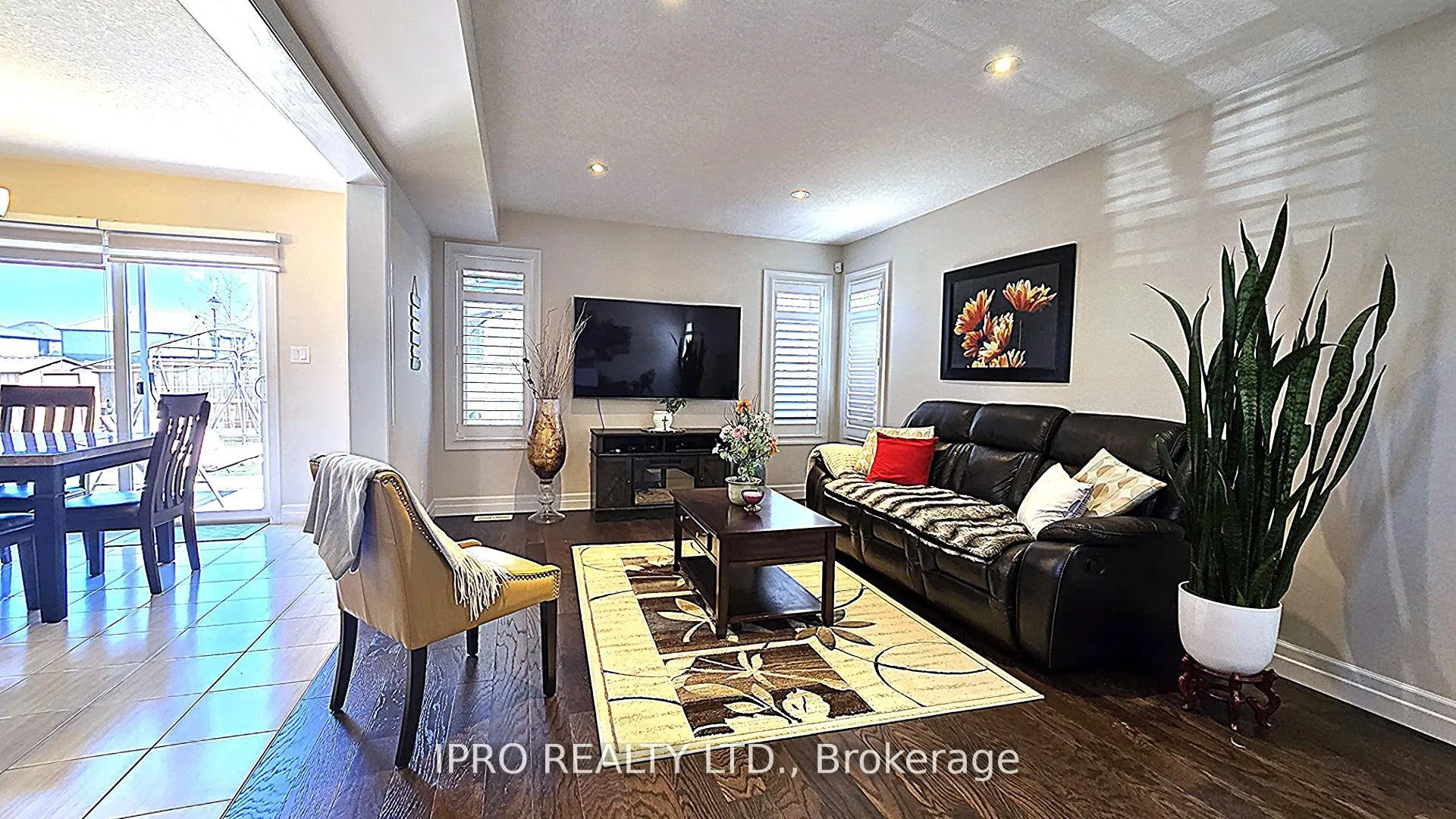 Photo 8 of 194 Bradshaw Drive, Stratford — HOMEH