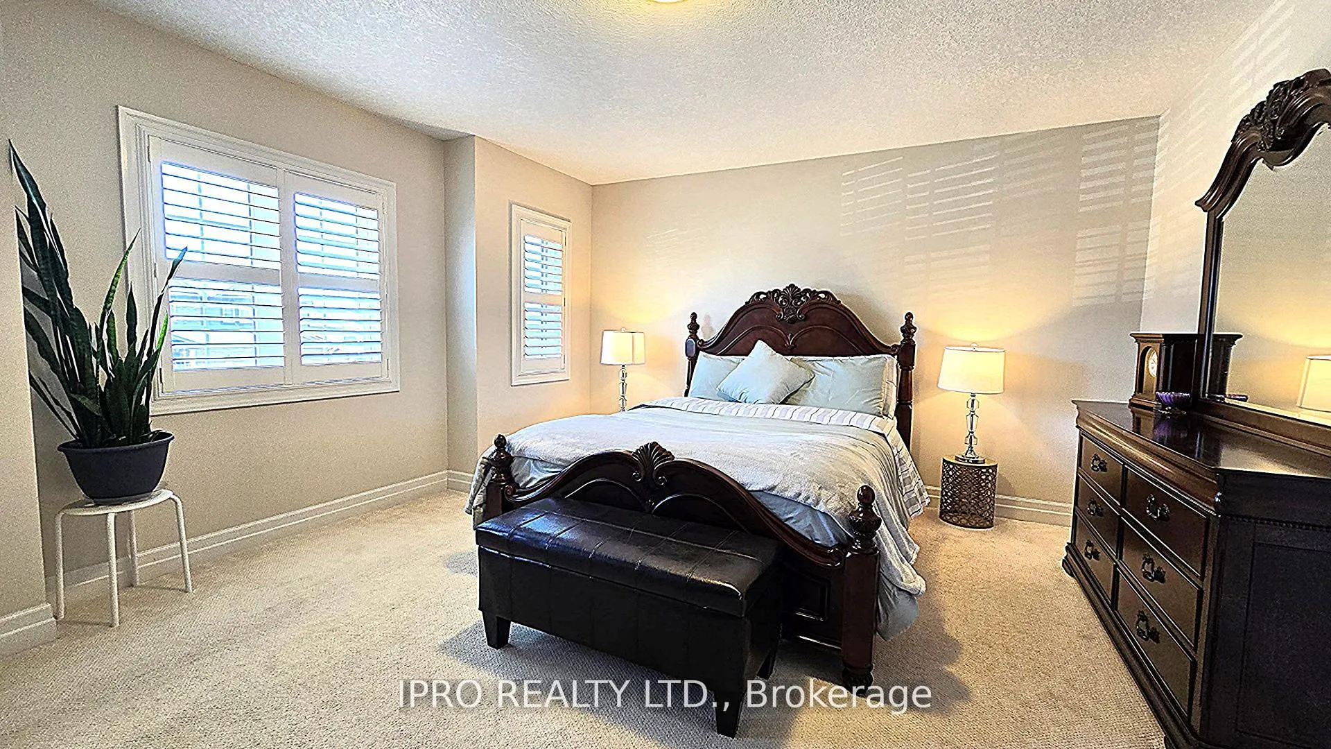 Photo 10 of 194 Bradshaw Drive, Stratford — HOMEH