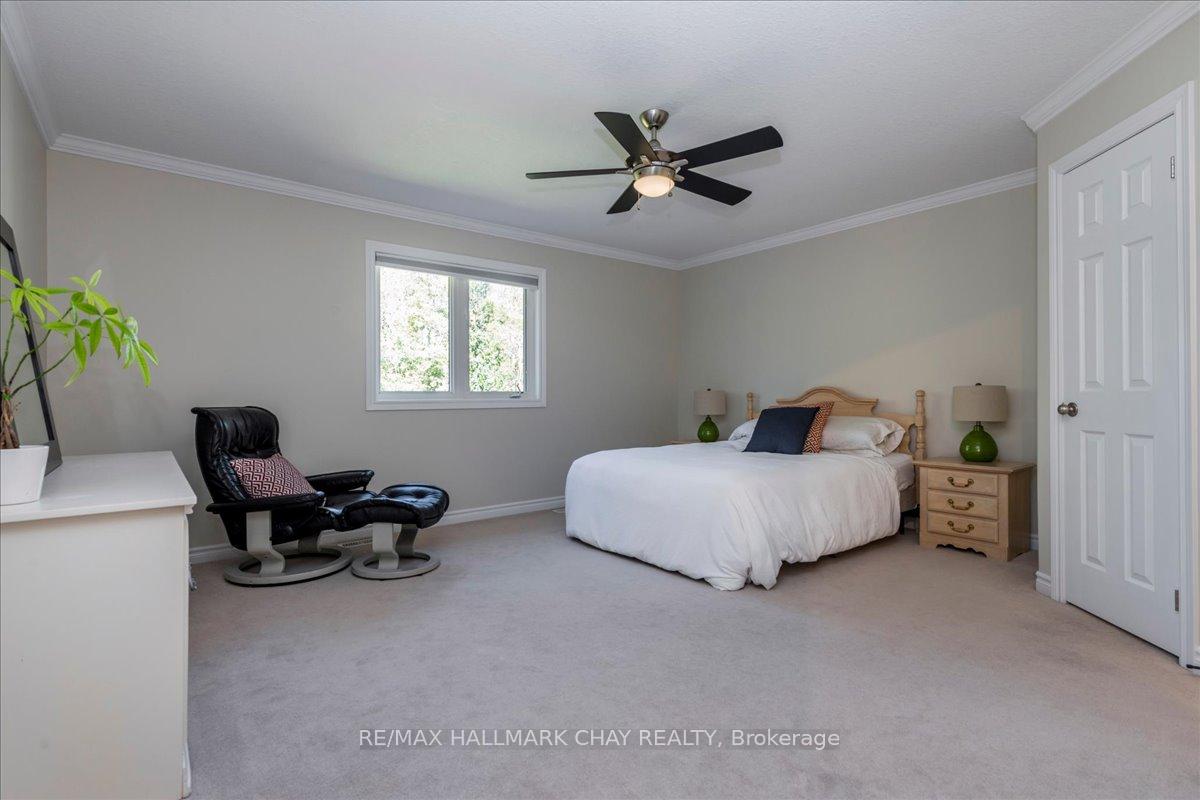 Photo 12 of 974 Booth Avenue, Innisfil, Alcona — HOMEH