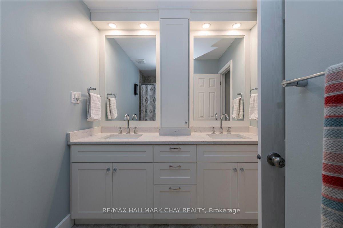 Photo 13 of 974 Booth Avenue, Innisfil, Alcona — HOMEH