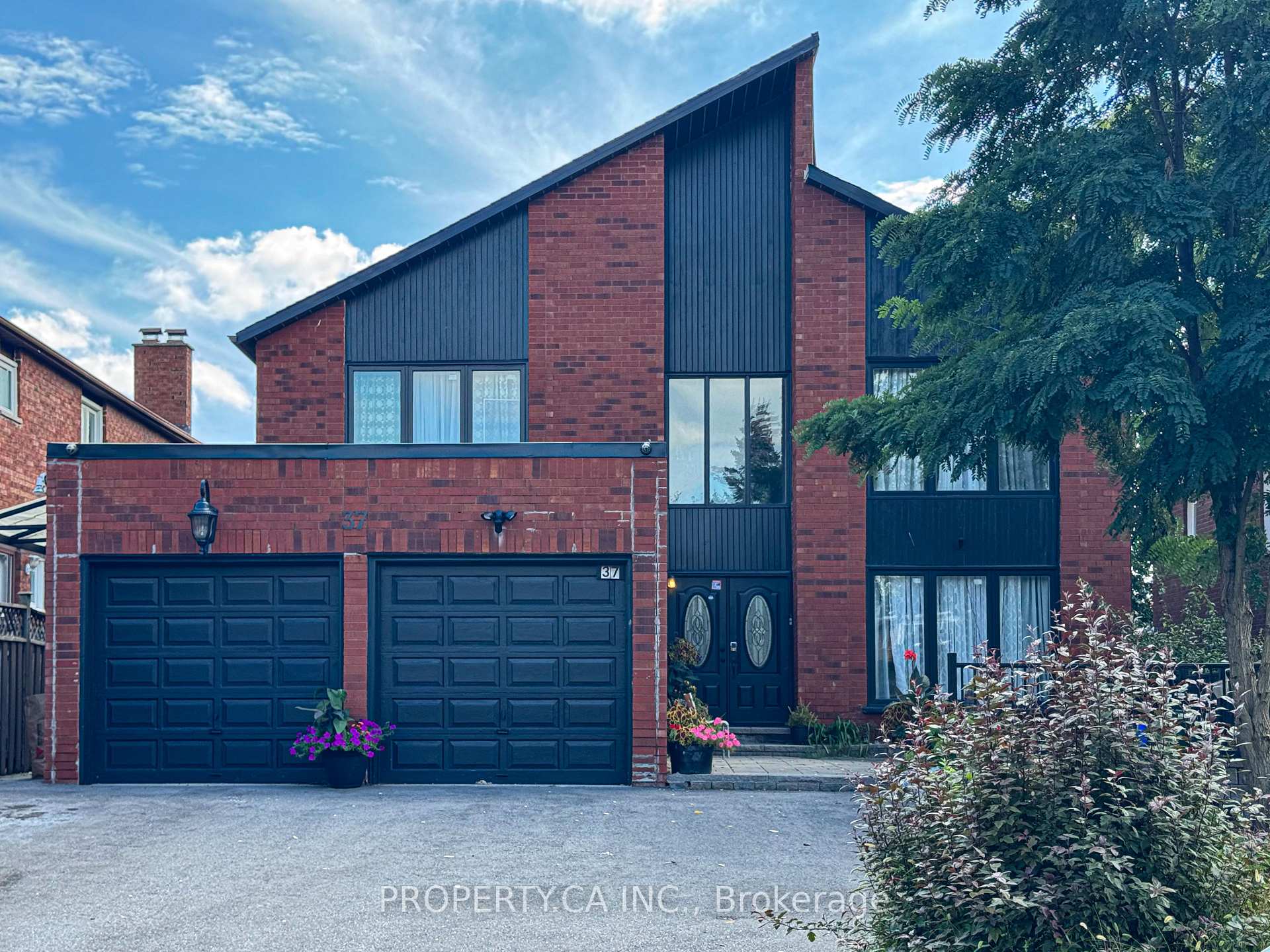 Photo 1 of Unit Lower, 37 Hewlett Crescent, Markham, Markville — HOMEH